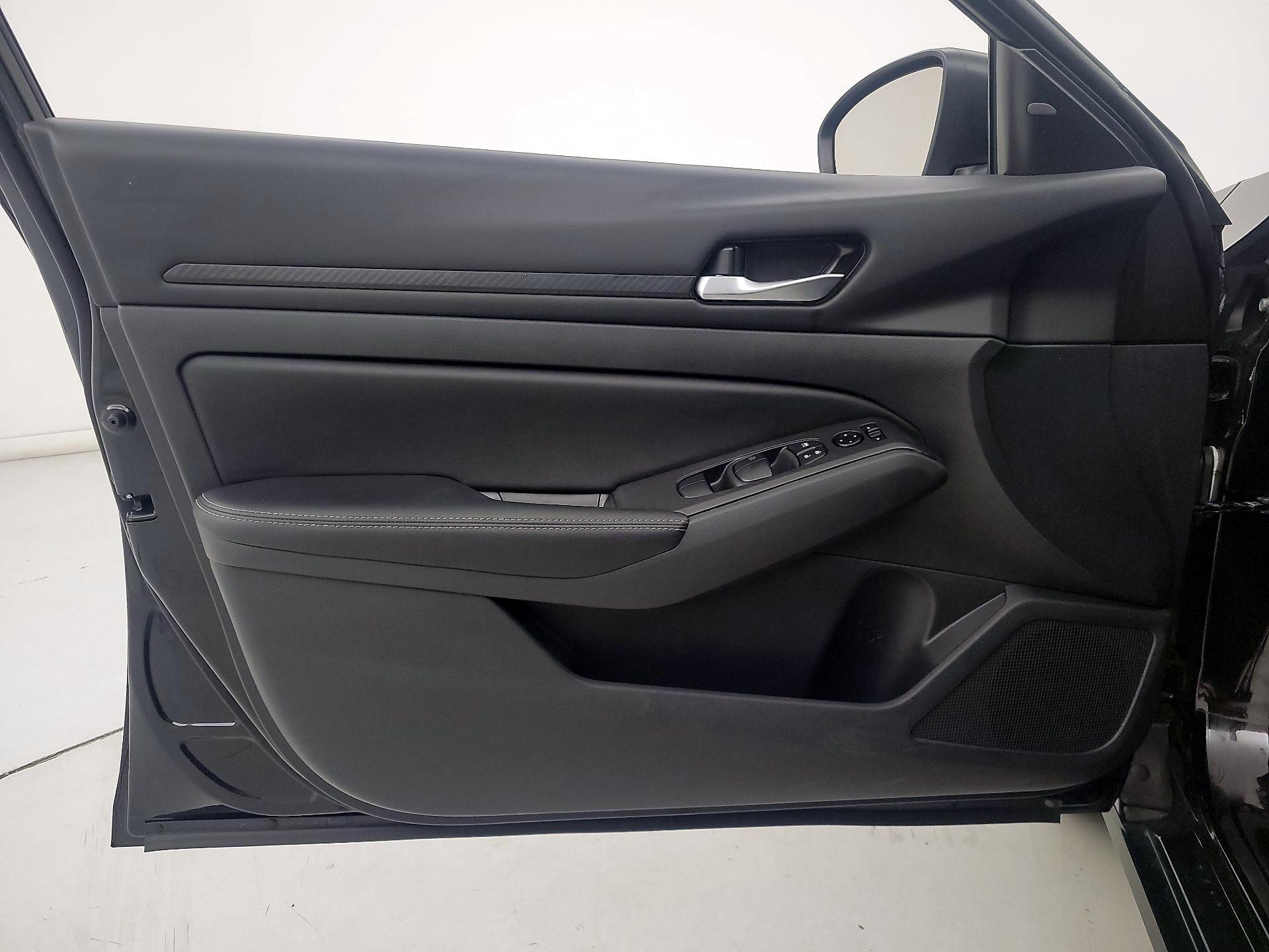 Thumbnail: 2025 Nissan Altima - 12