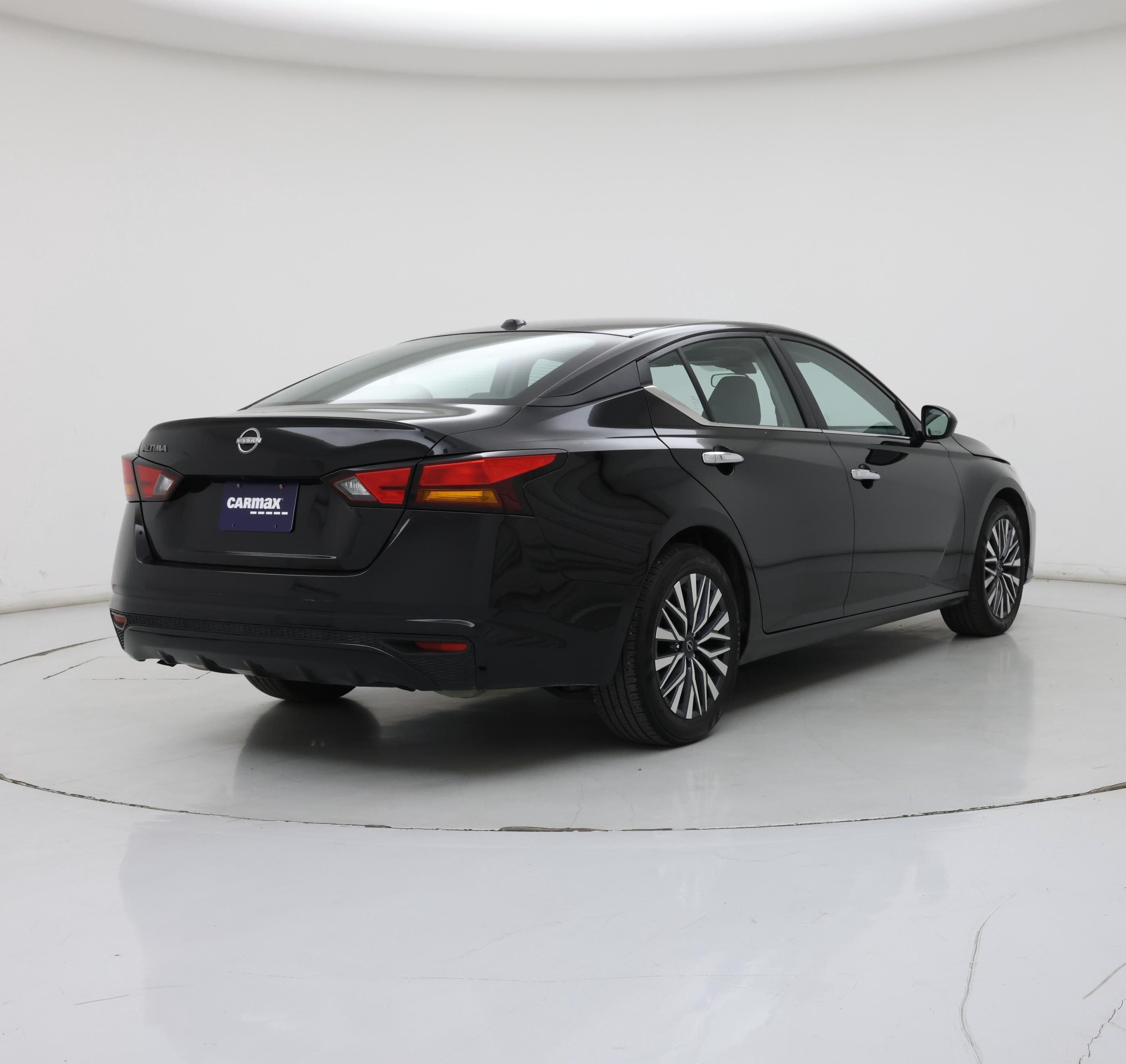 Thumbnail: 2025 Nissan Altima - 8