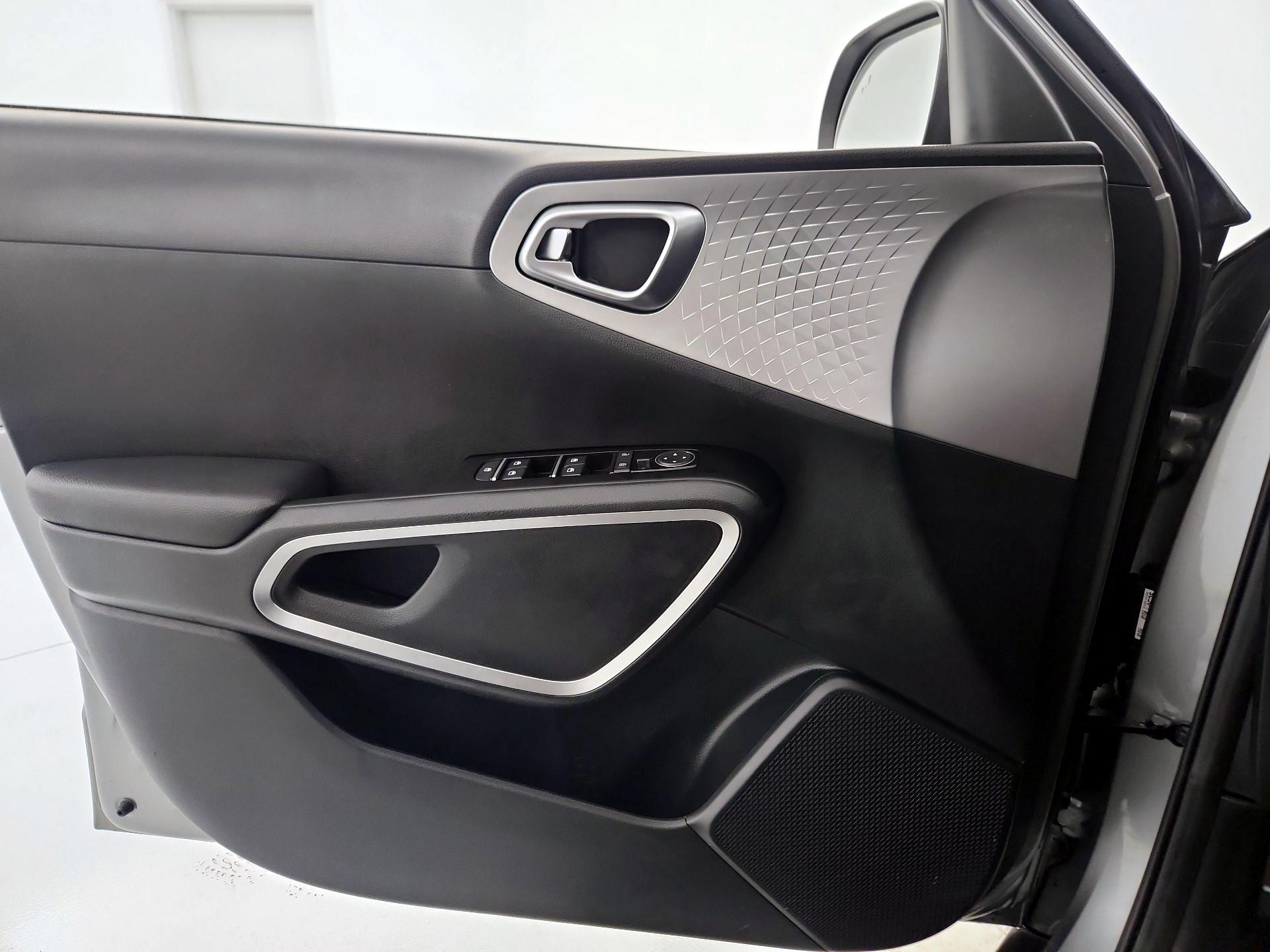 Thumbnail: 2025 Kia Soul - 12