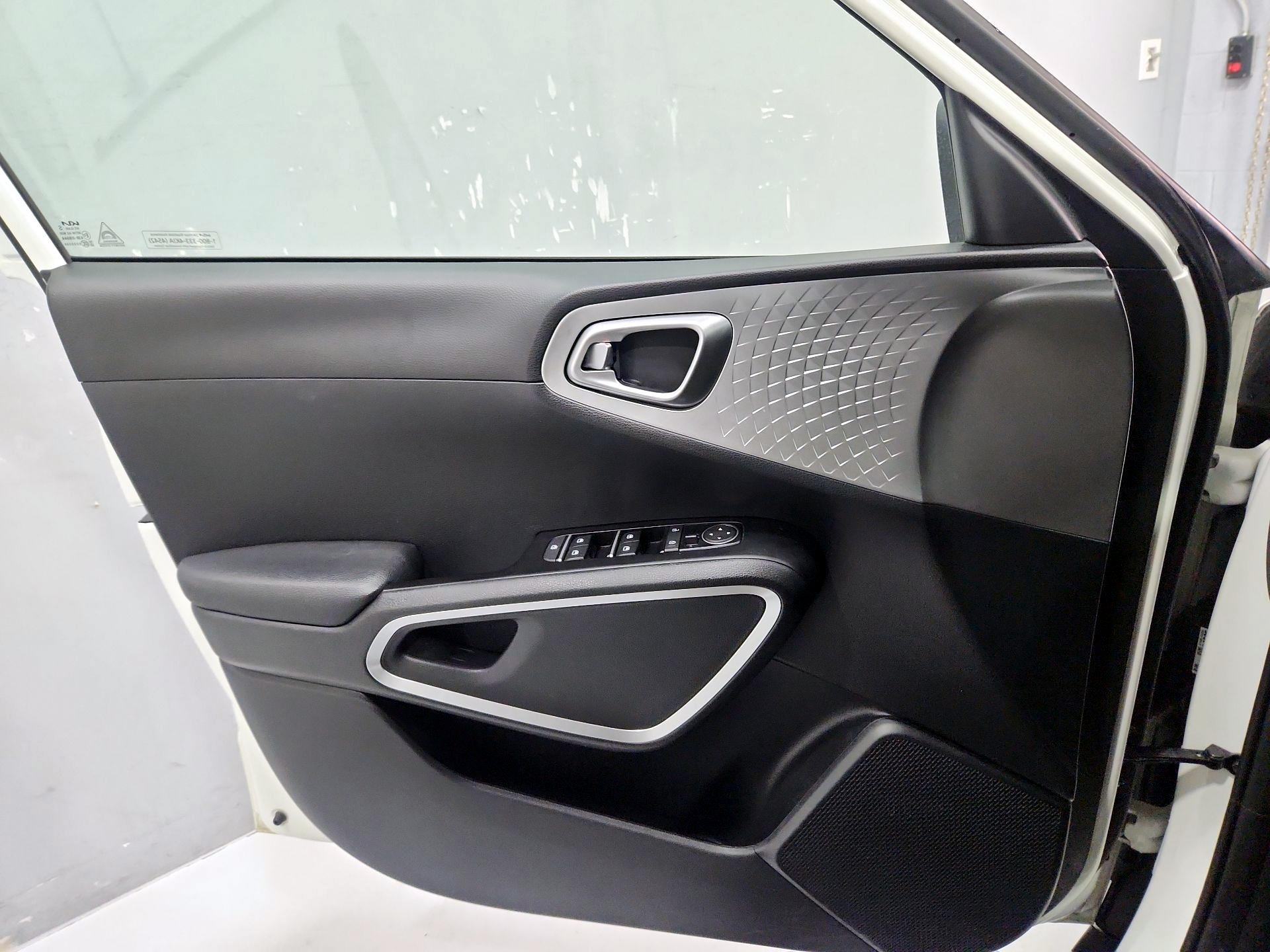 Thumbnail: 2025 Kia Soul - 12