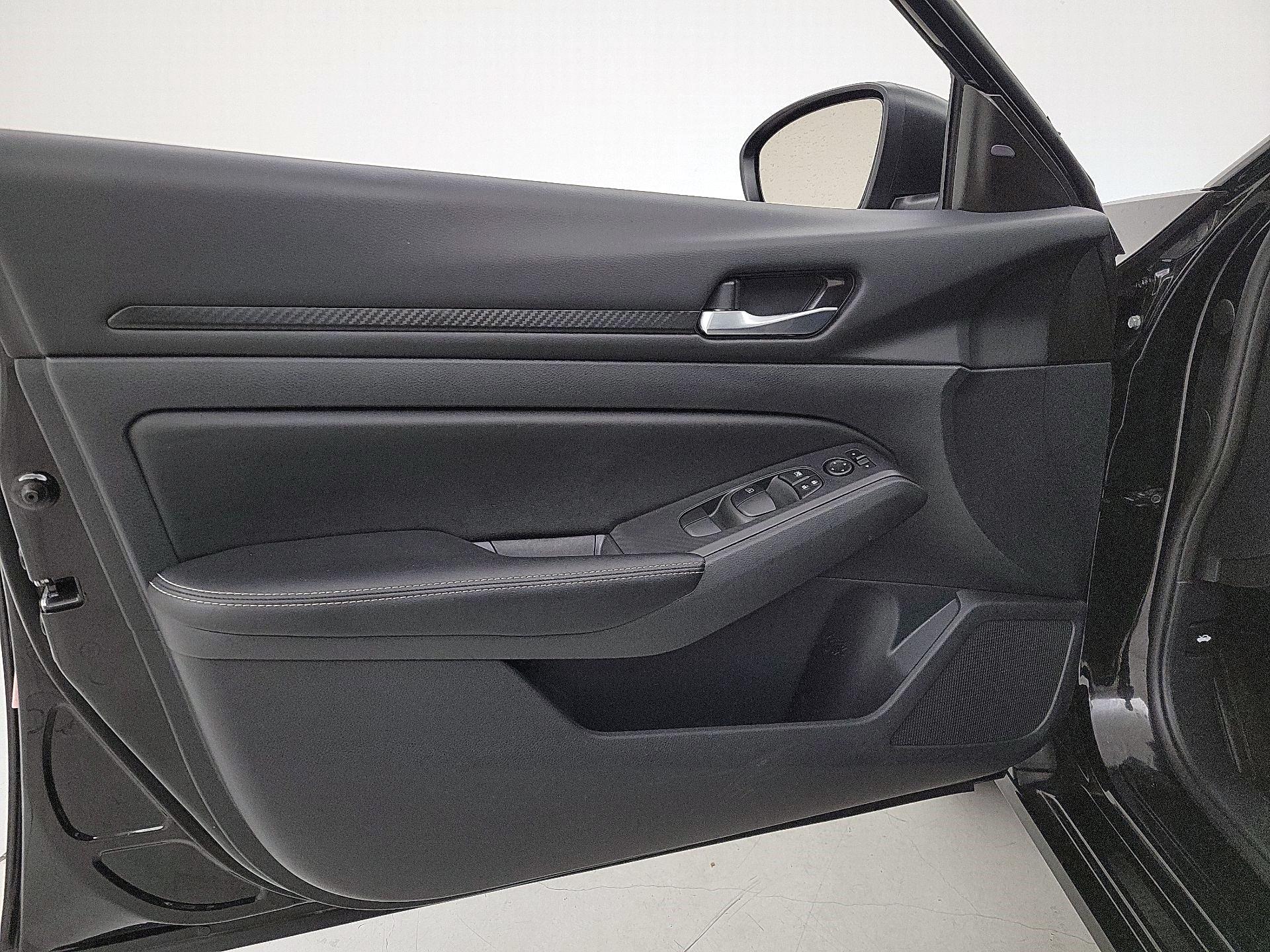 Thumbnail: 2025 Nissan Altima - 12