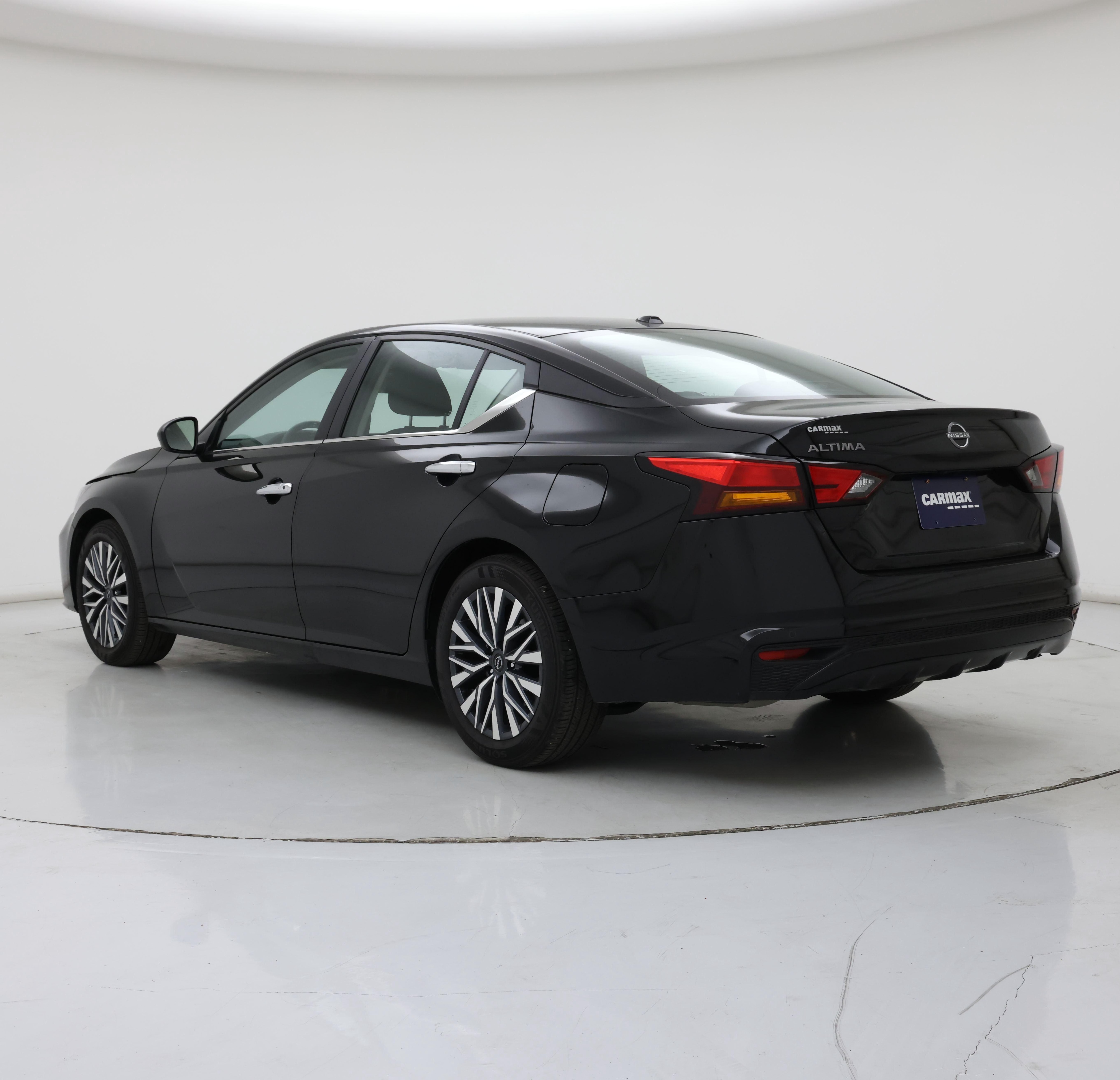 Thumbnail: 2025 Nissan Altima - 2