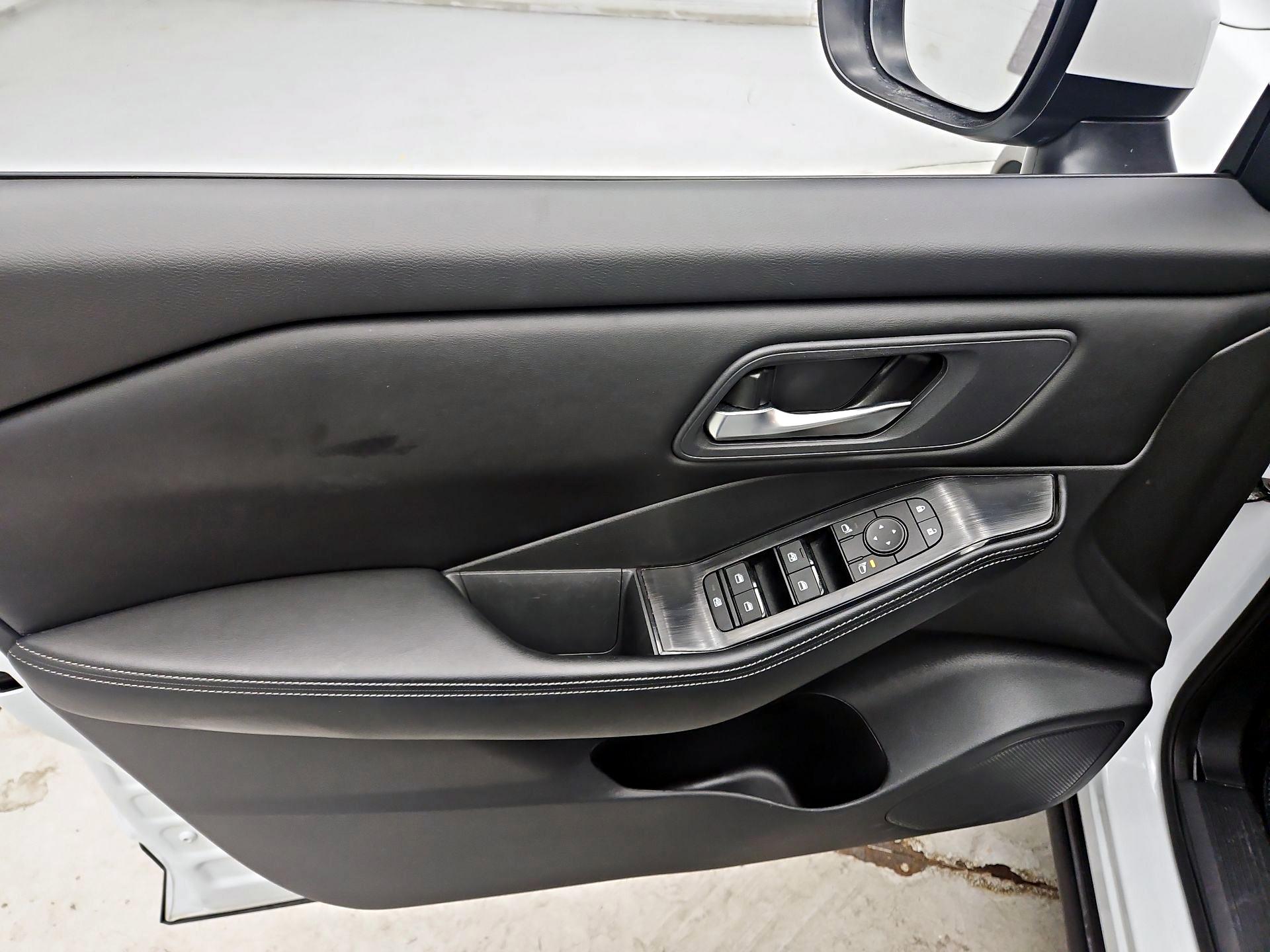 Thumbnail: 2025 Nissan Rogue - 12