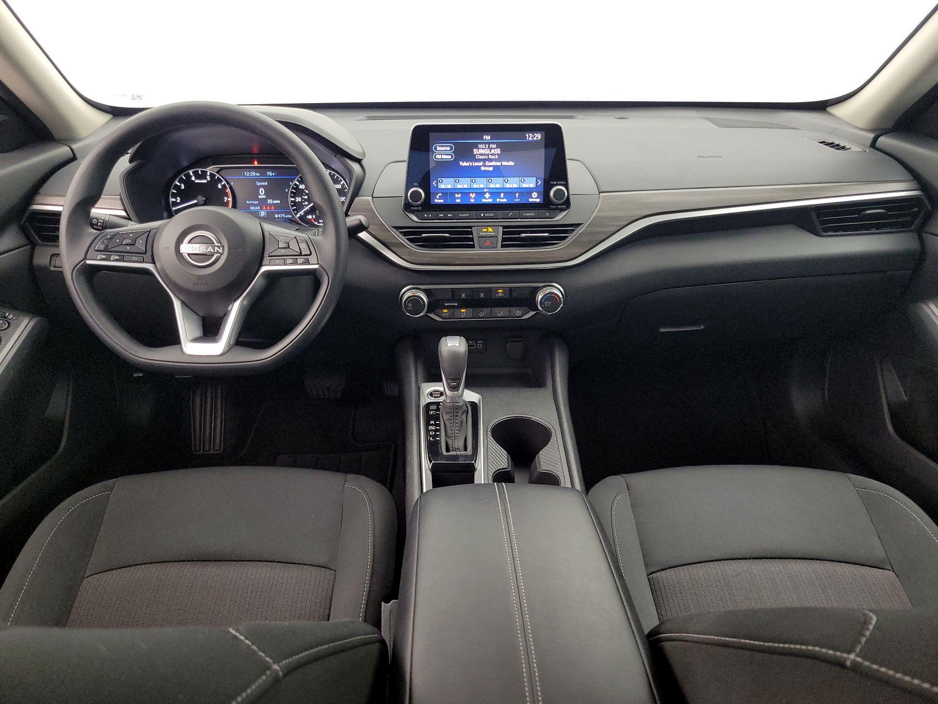 Thumbnail: 2025 Nissan Altima - 9