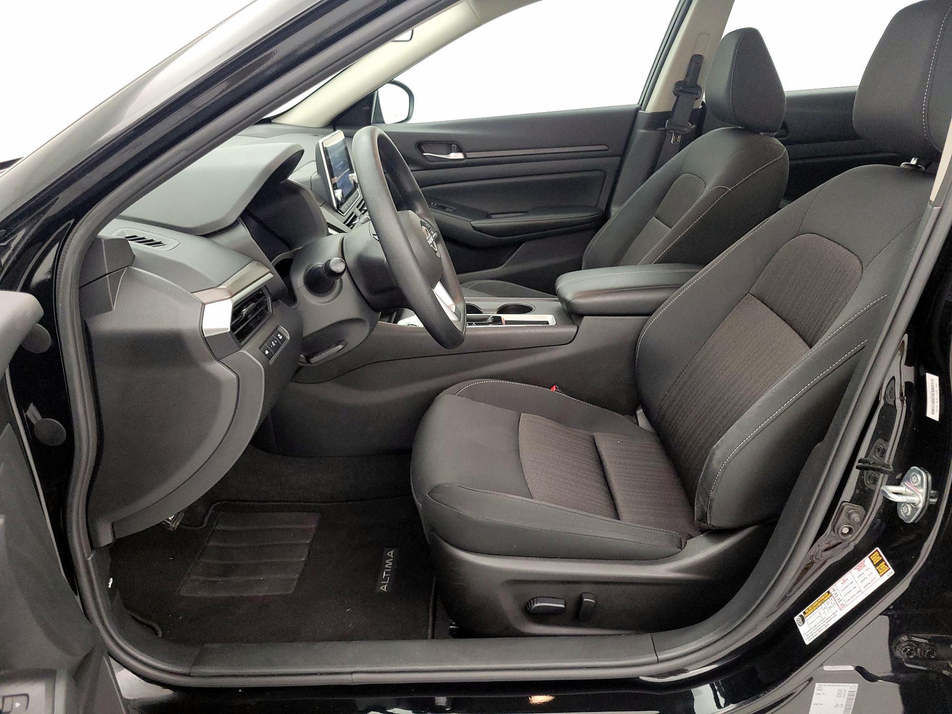 Thumbnail: 2025 Nissan Altima - 11