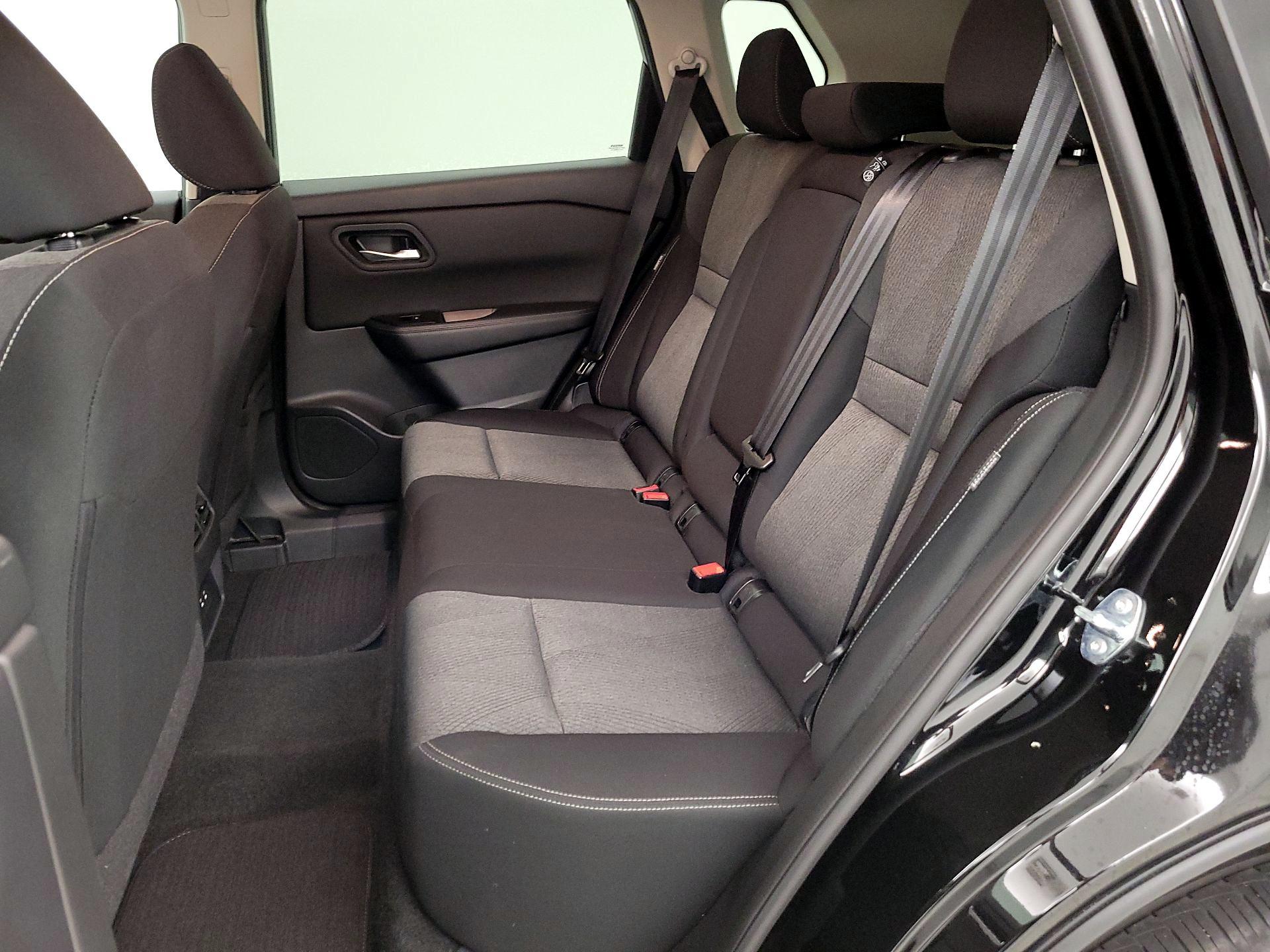 Thumbnail: 2025 Nissan Rogue - 18