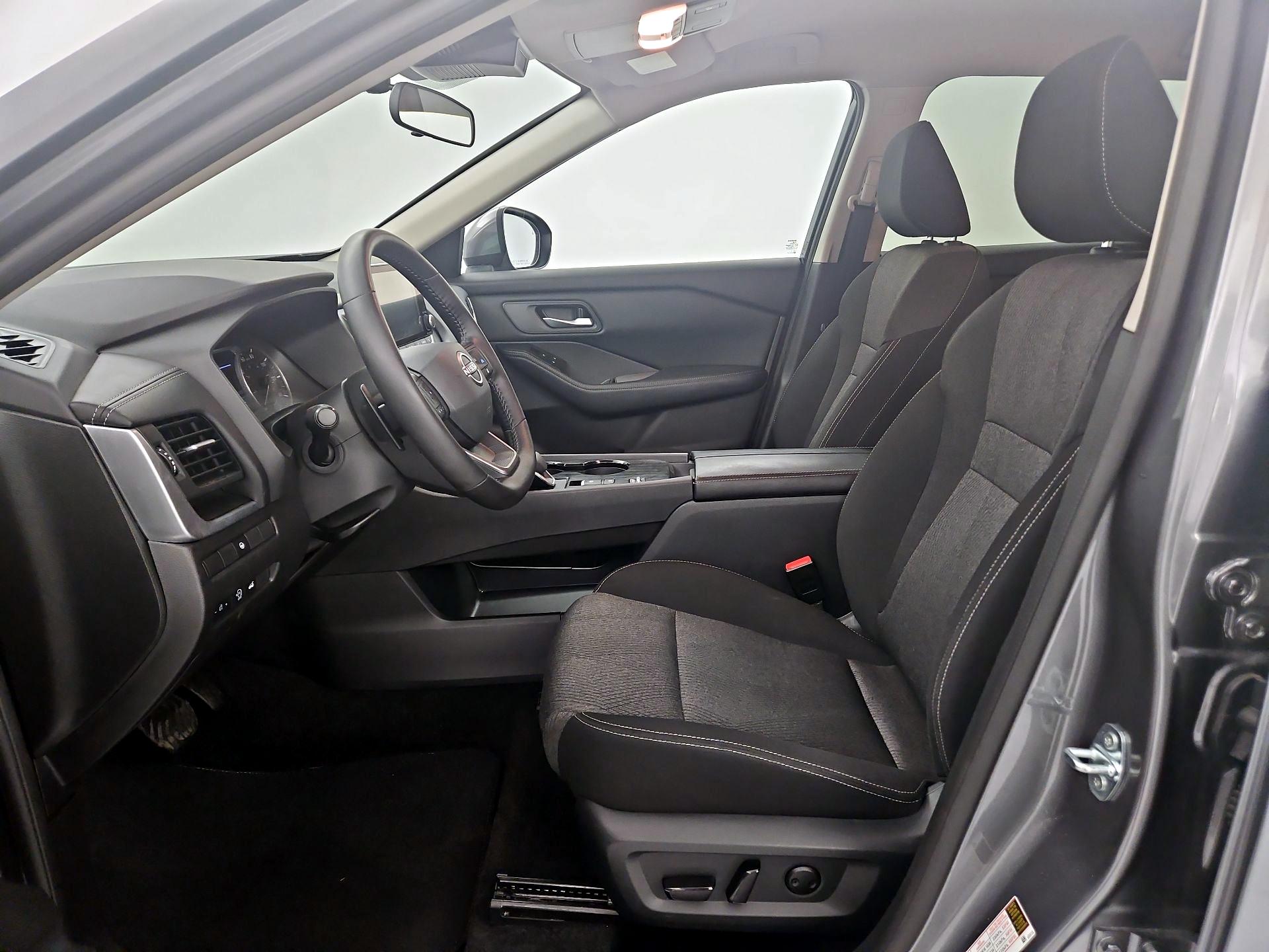 Thumbnail: 2025 Nissan Rogue - 11