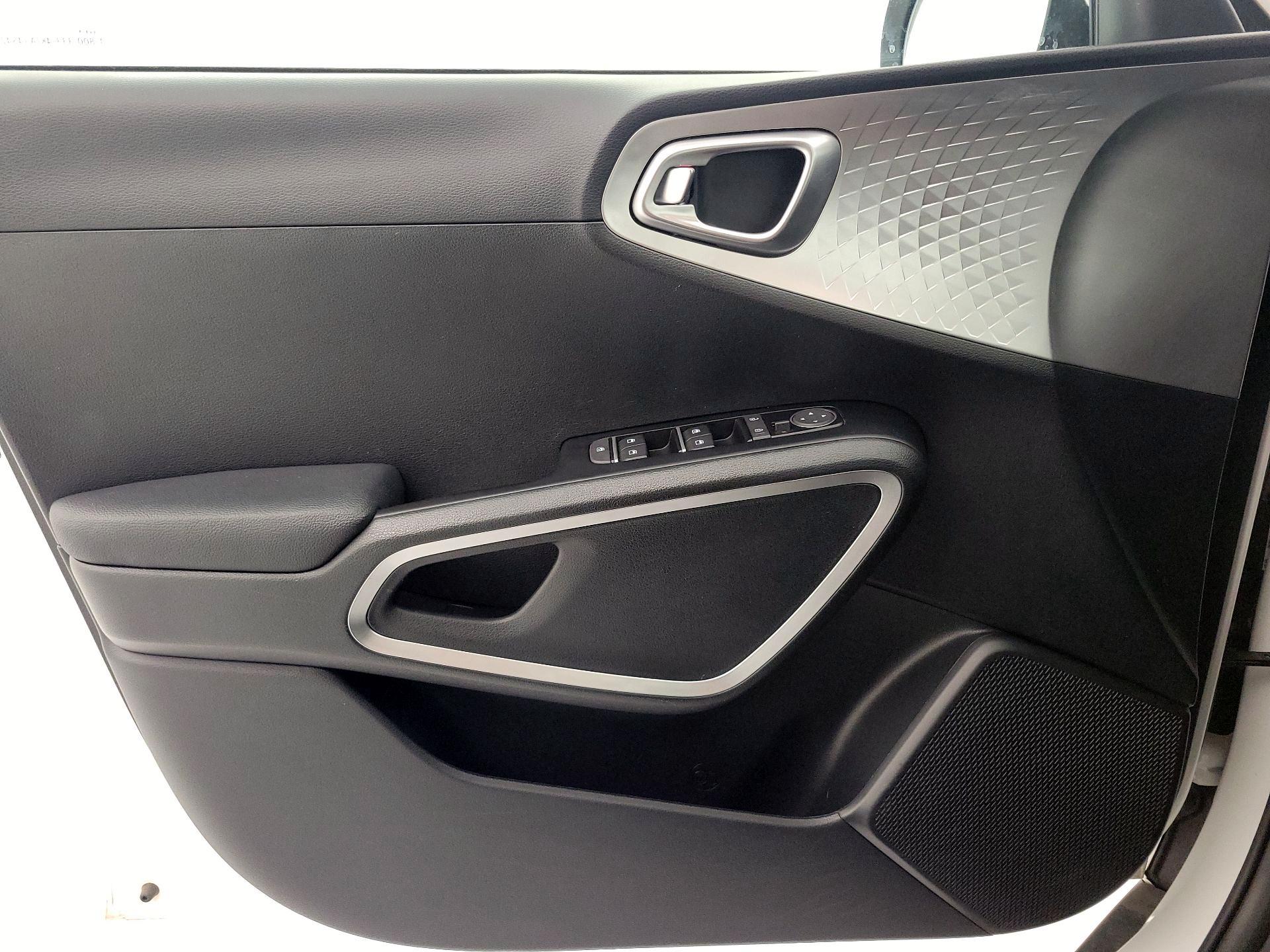 Thumbnail: 2025 Kia Soul - 12