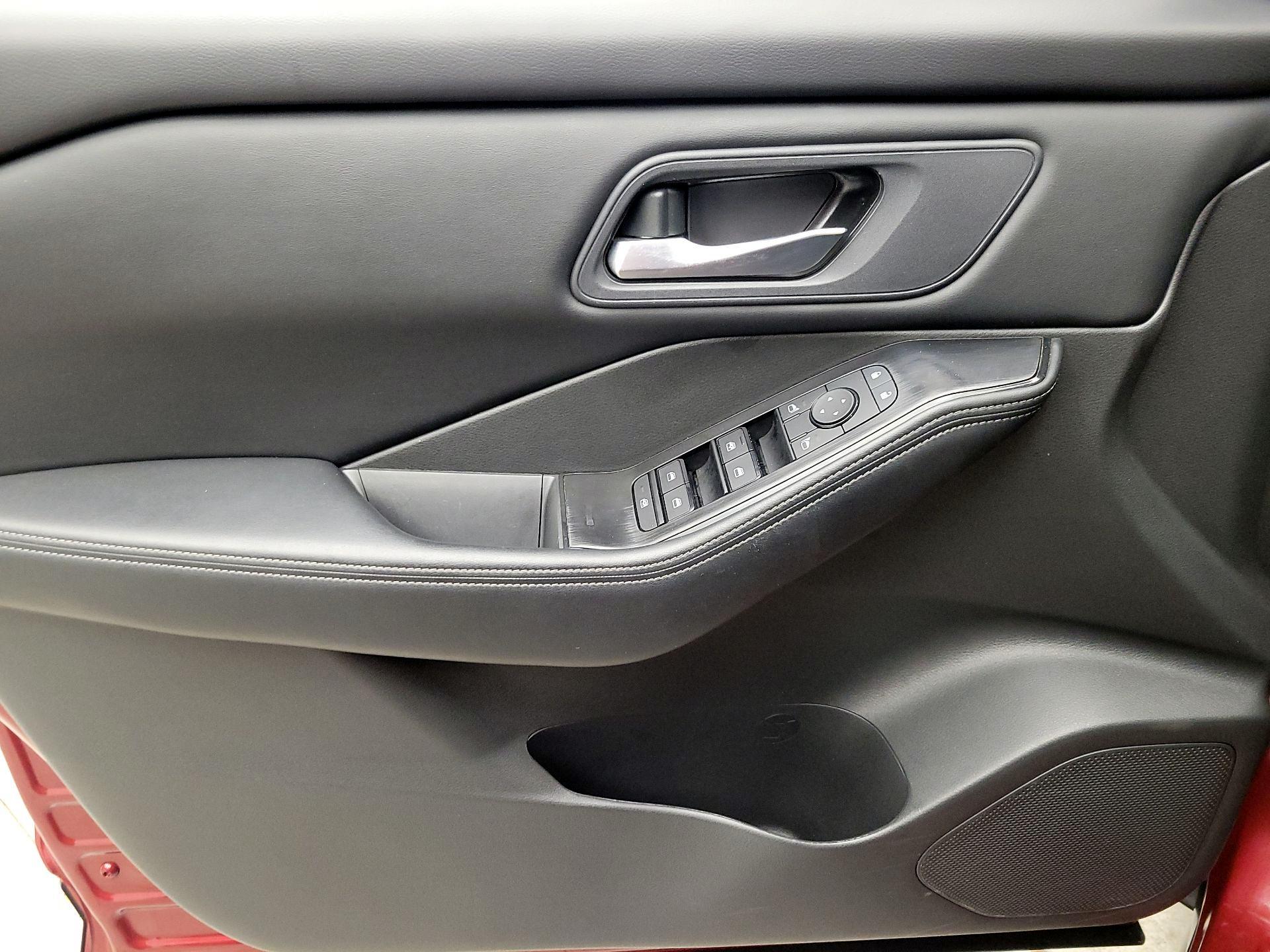 Thumbnail: 2025 Nissan Rogue - 12