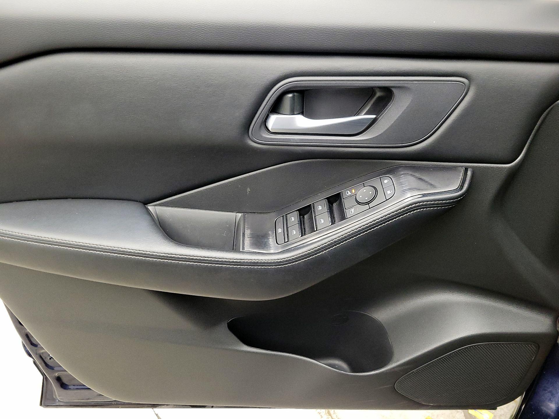 Thumbnail: 2025 Nissan Rogue - 12