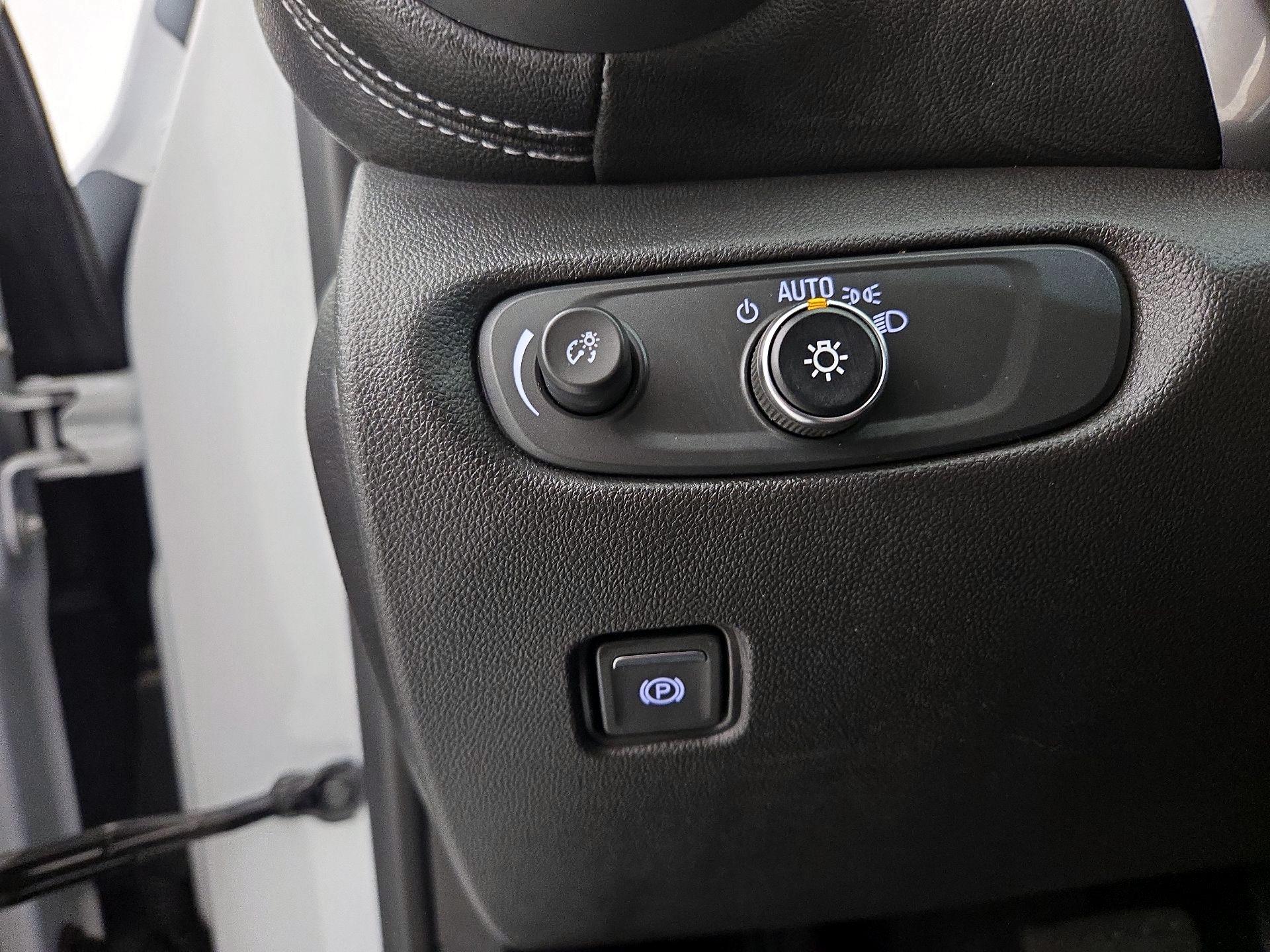 Thumbnail: 2025 Chevrolet Blazer - 13