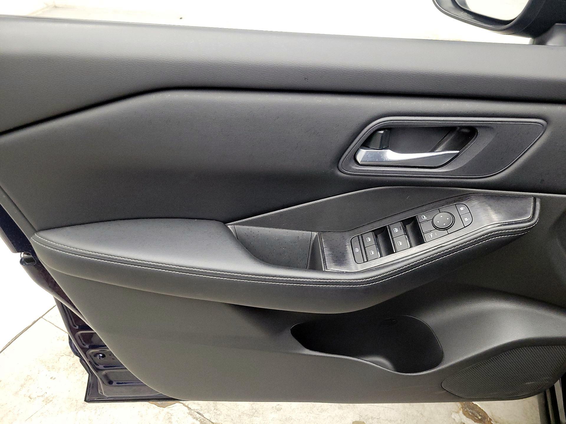 Thumbnail: 2025 Nissan Rogue - 12