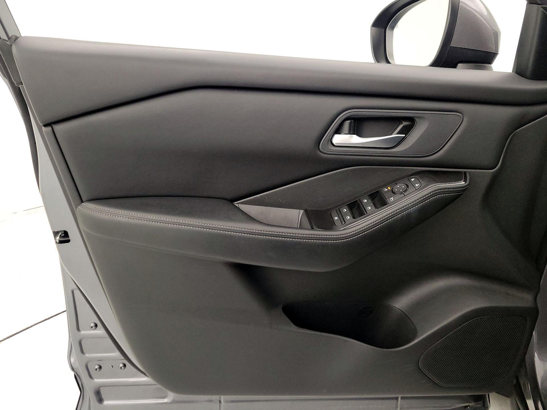 Thumbnail: 2025 Nissan Rogue - 12