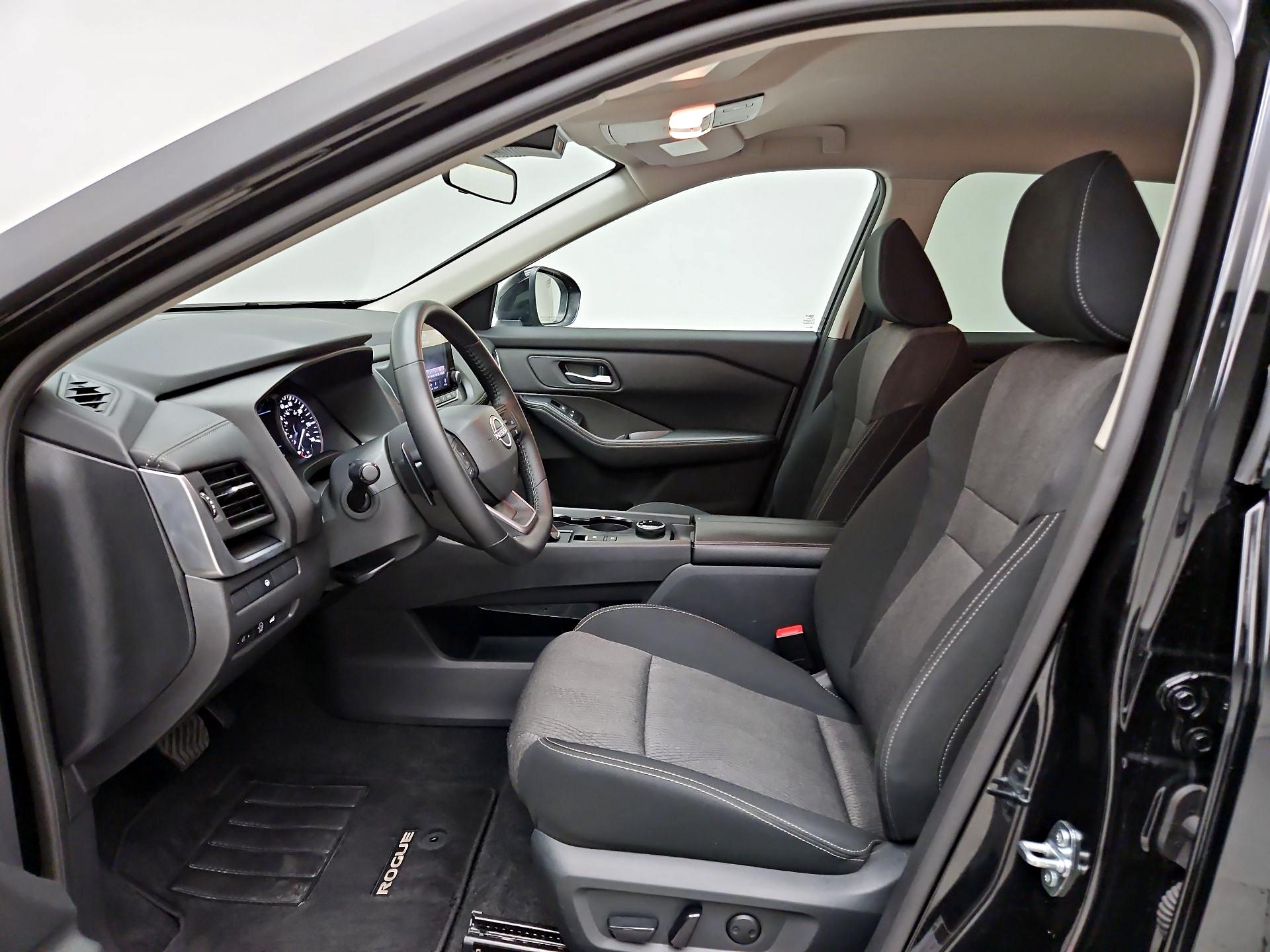 Thumbnail: 2025 Nissan Rogue - 11