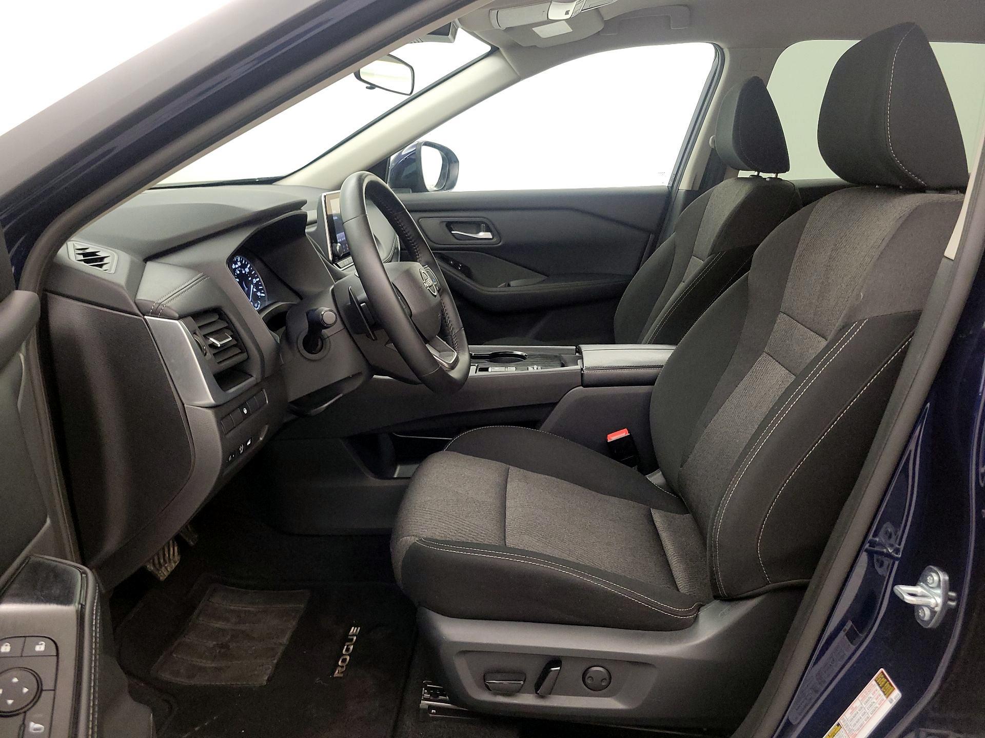 Thumbnail: 2025 Nissan Rogue - 11