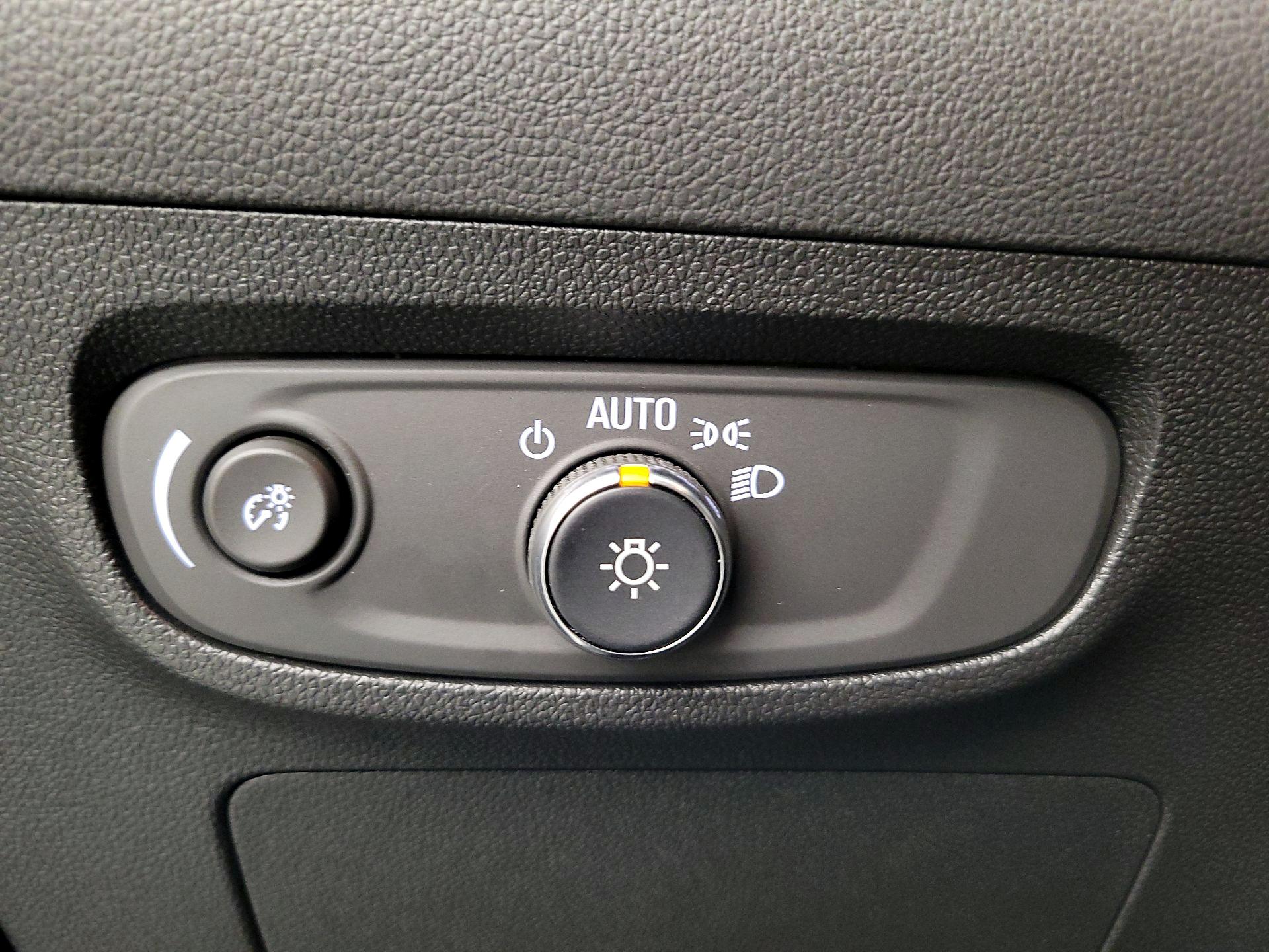 Thumbnail: 2025 Buick Encore GX - 13