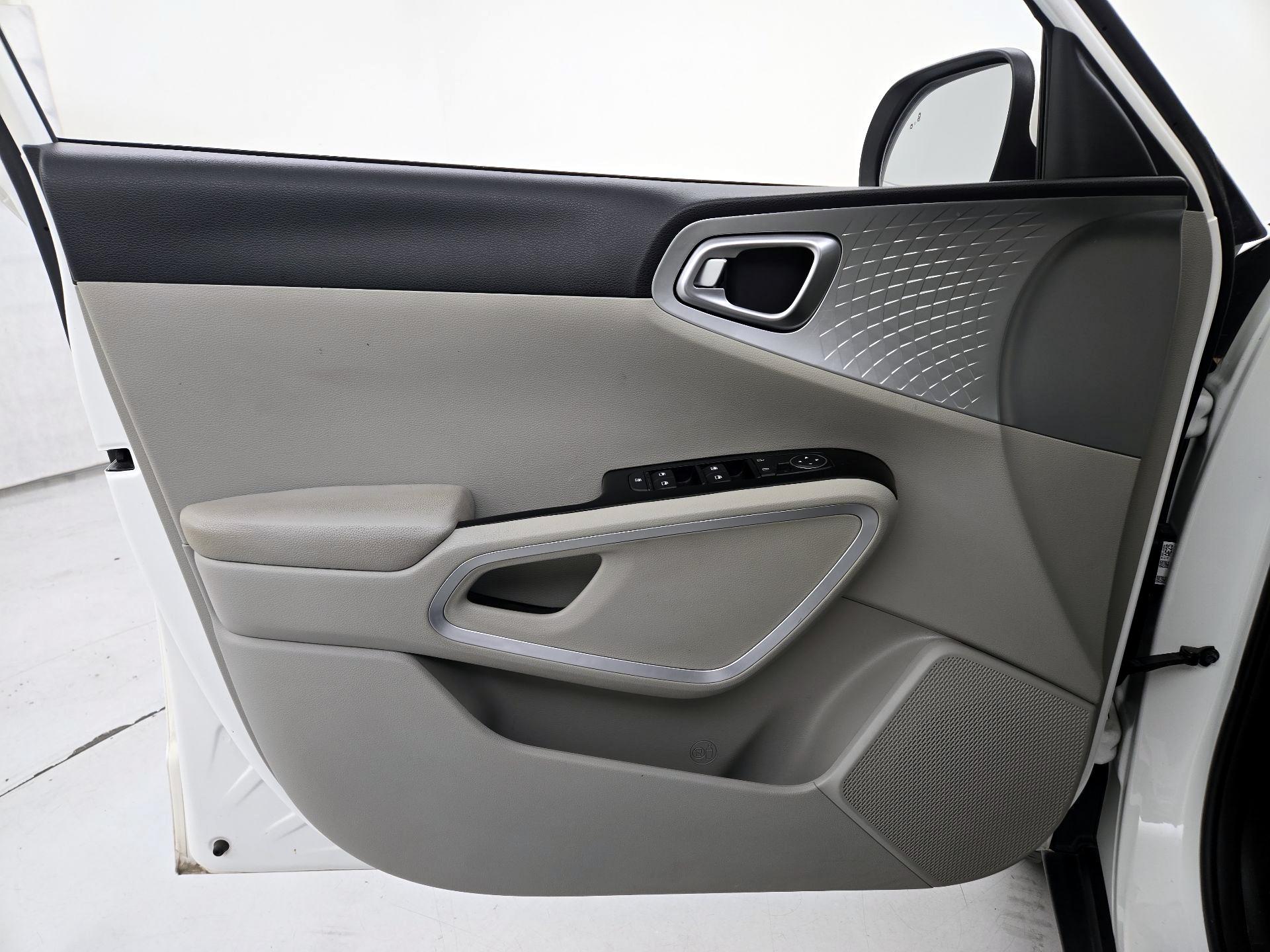 Thumbnail: 2025 Kia Soul - 12