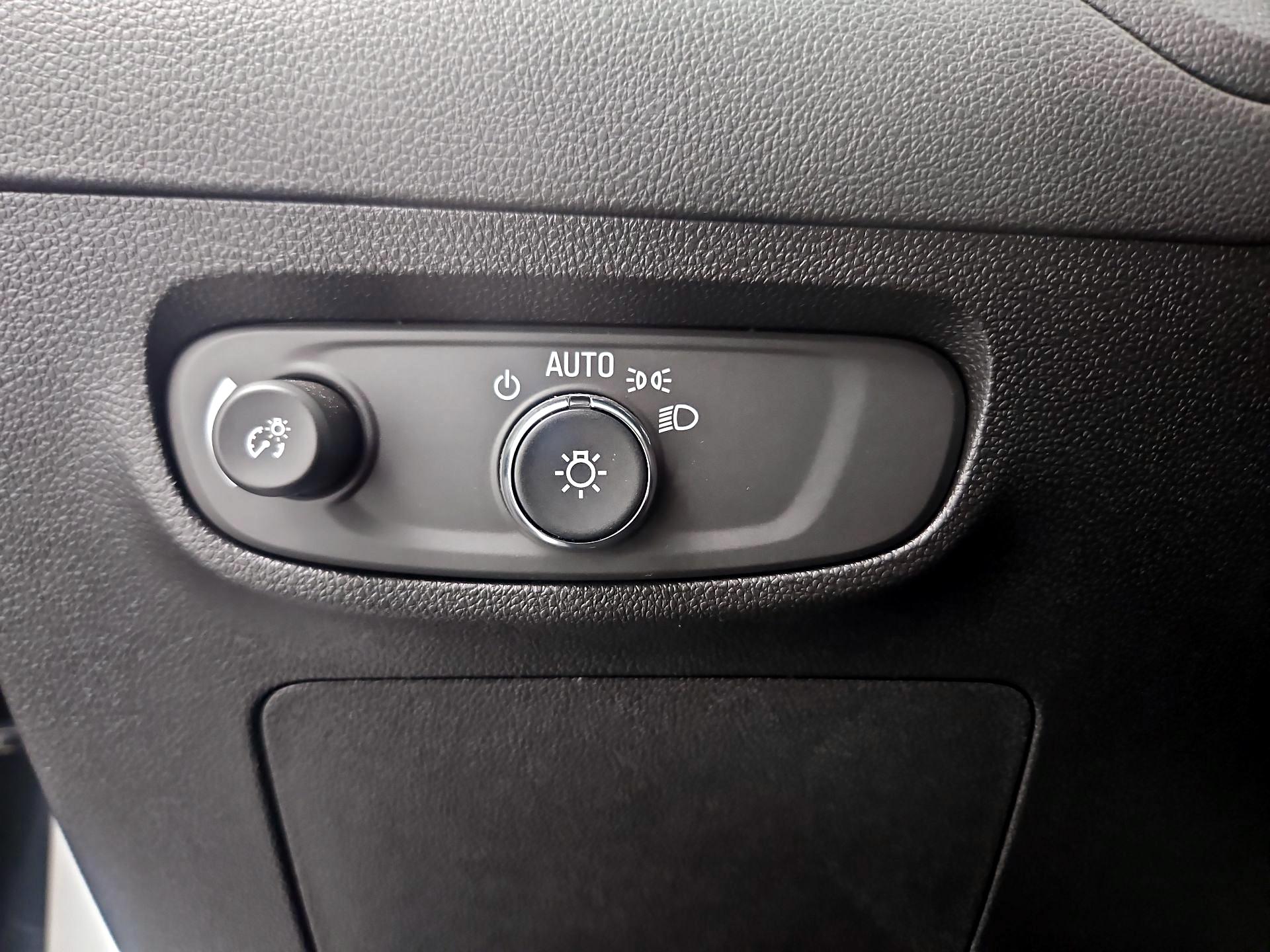 Thumbnail: 2025 Buick Encore GX - 13