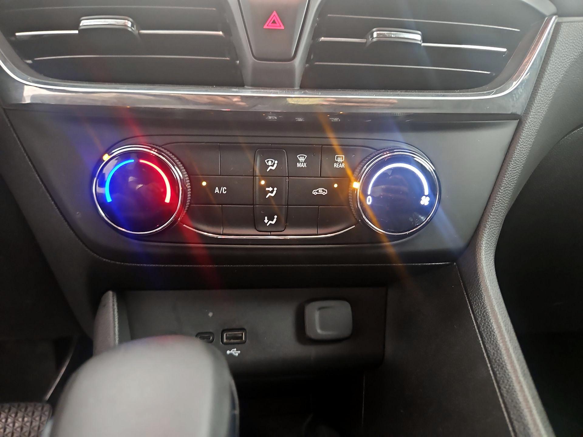 Thumbnail: 2025 Buick Encore GX - 15