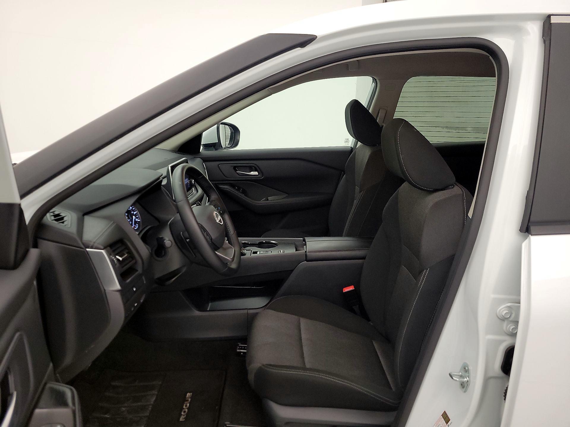 Thumbnail: 2025 Nissan Rogue - 11