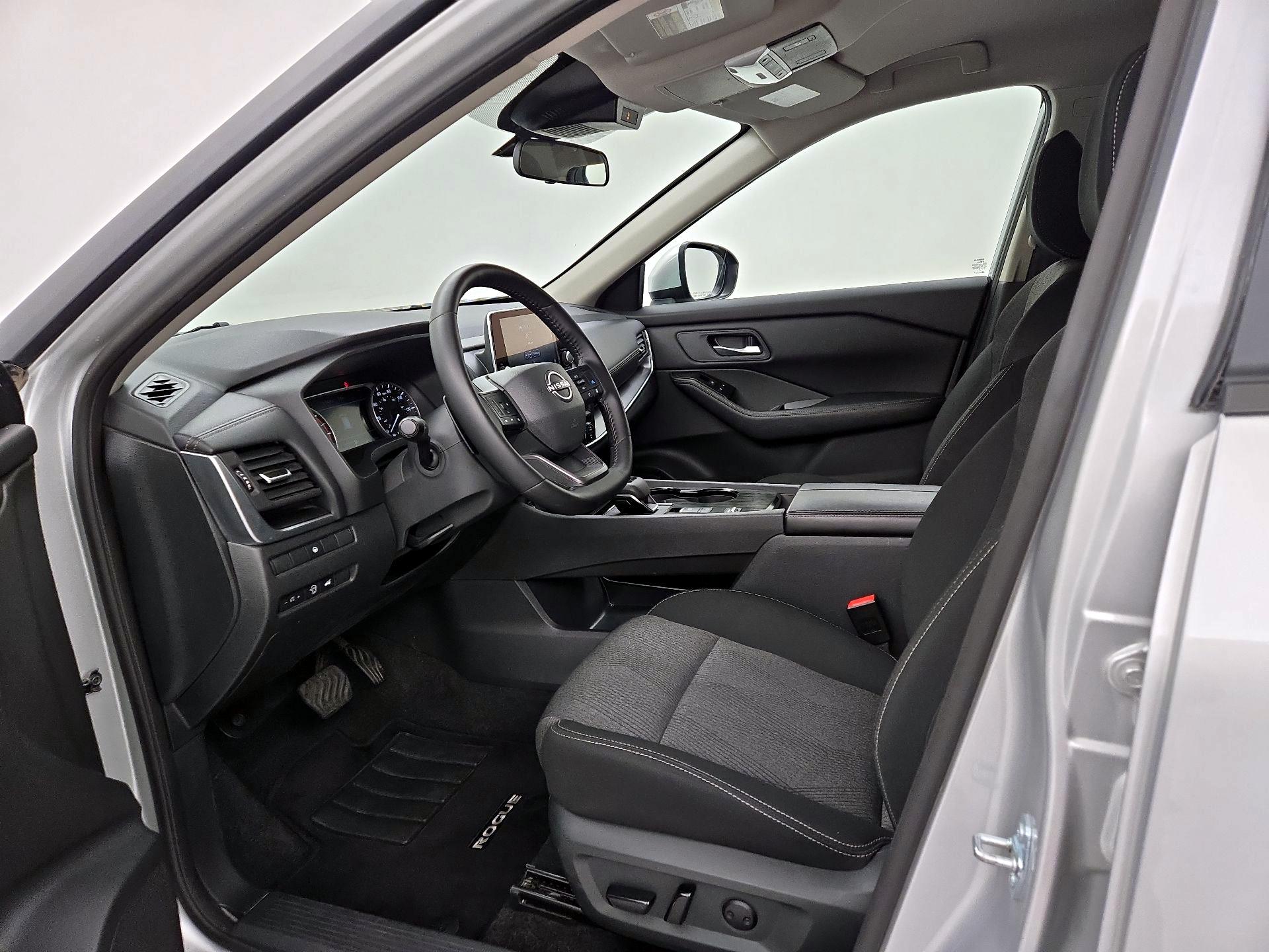 Thumbnail: 2025 Nissan Rogue - 11