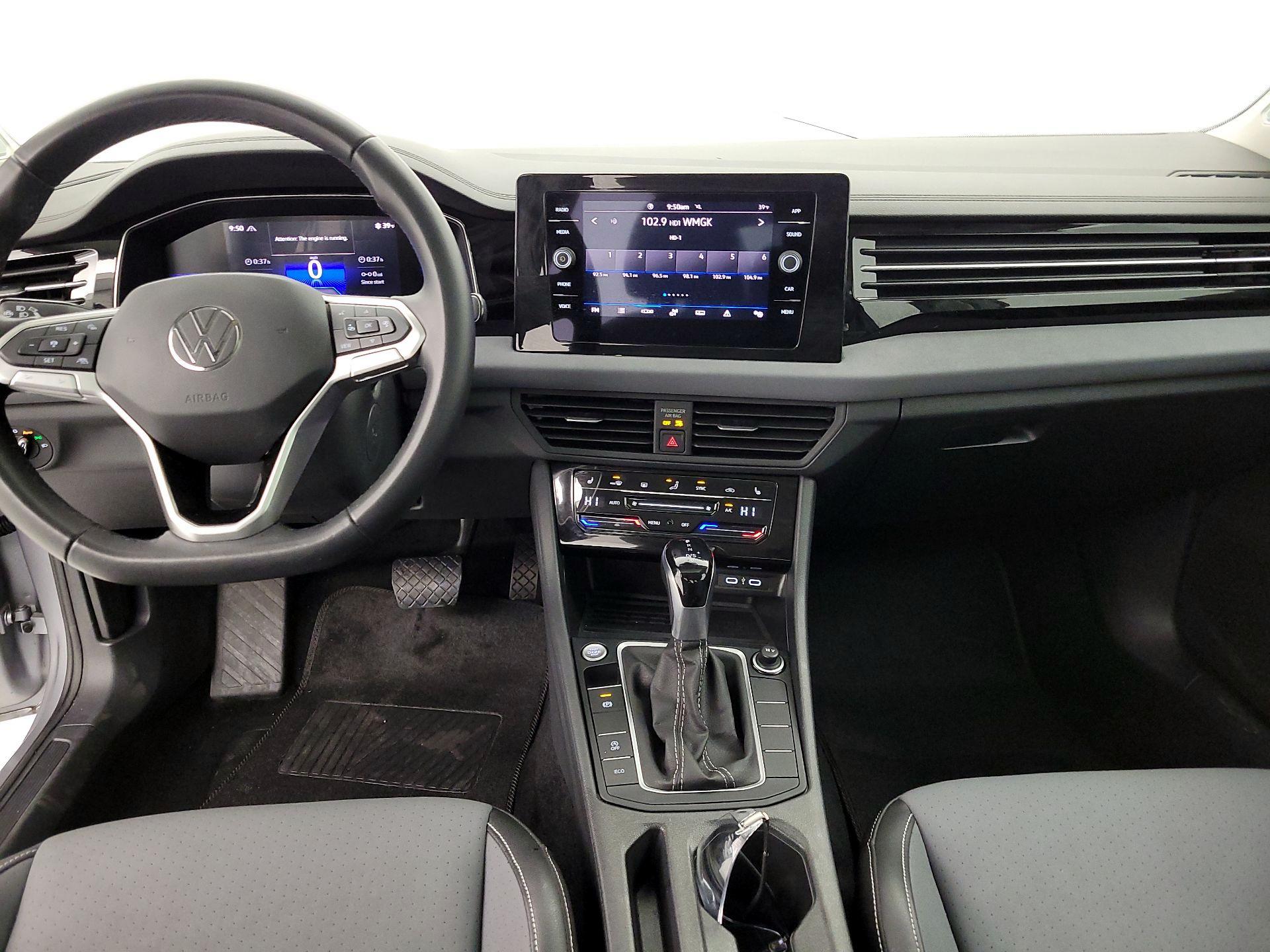 Thumbnail: 2025 Volkswagen Jetta - 9