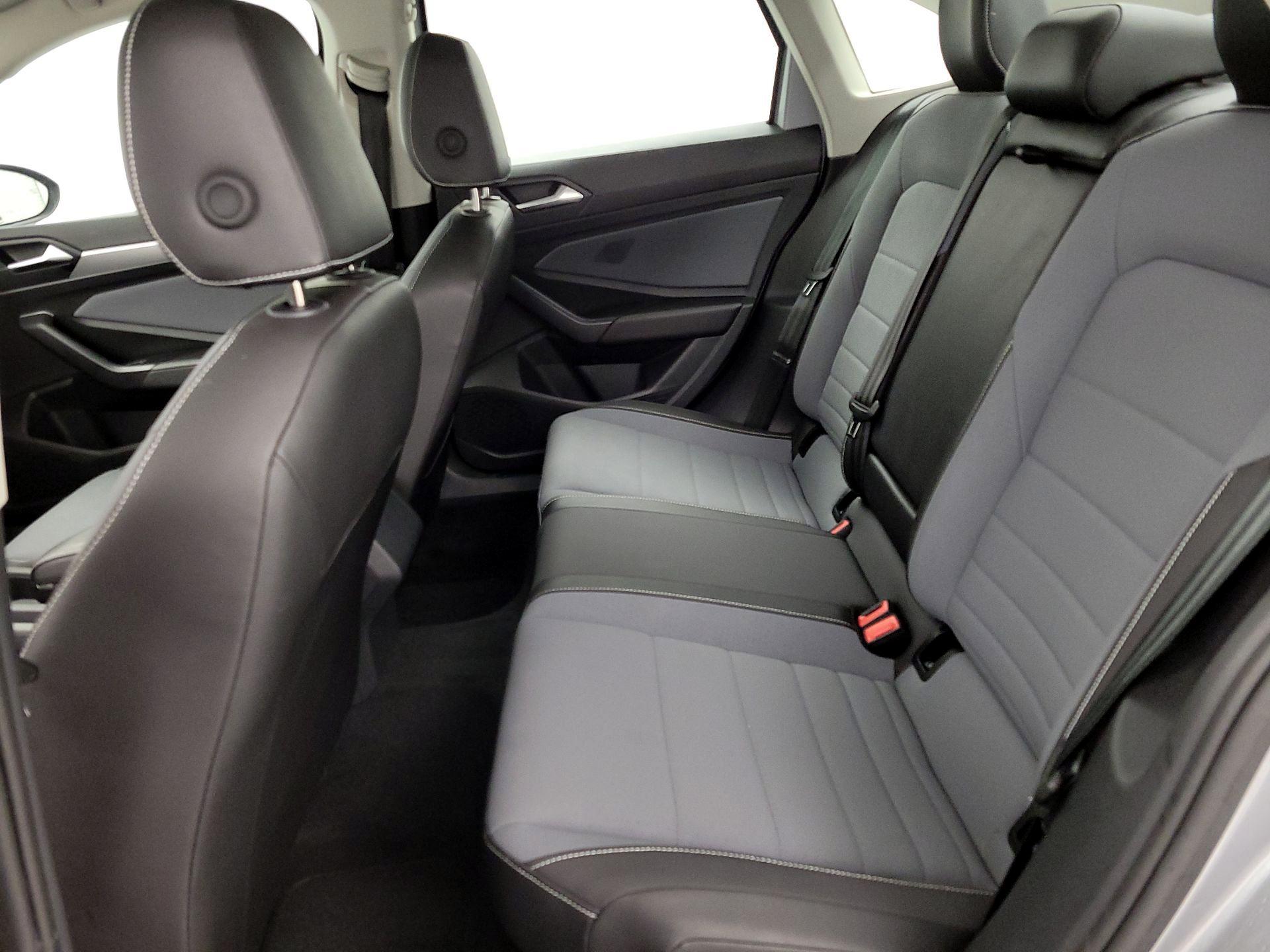 Thumbnail: 2025 Volkswagen Jetta - 19