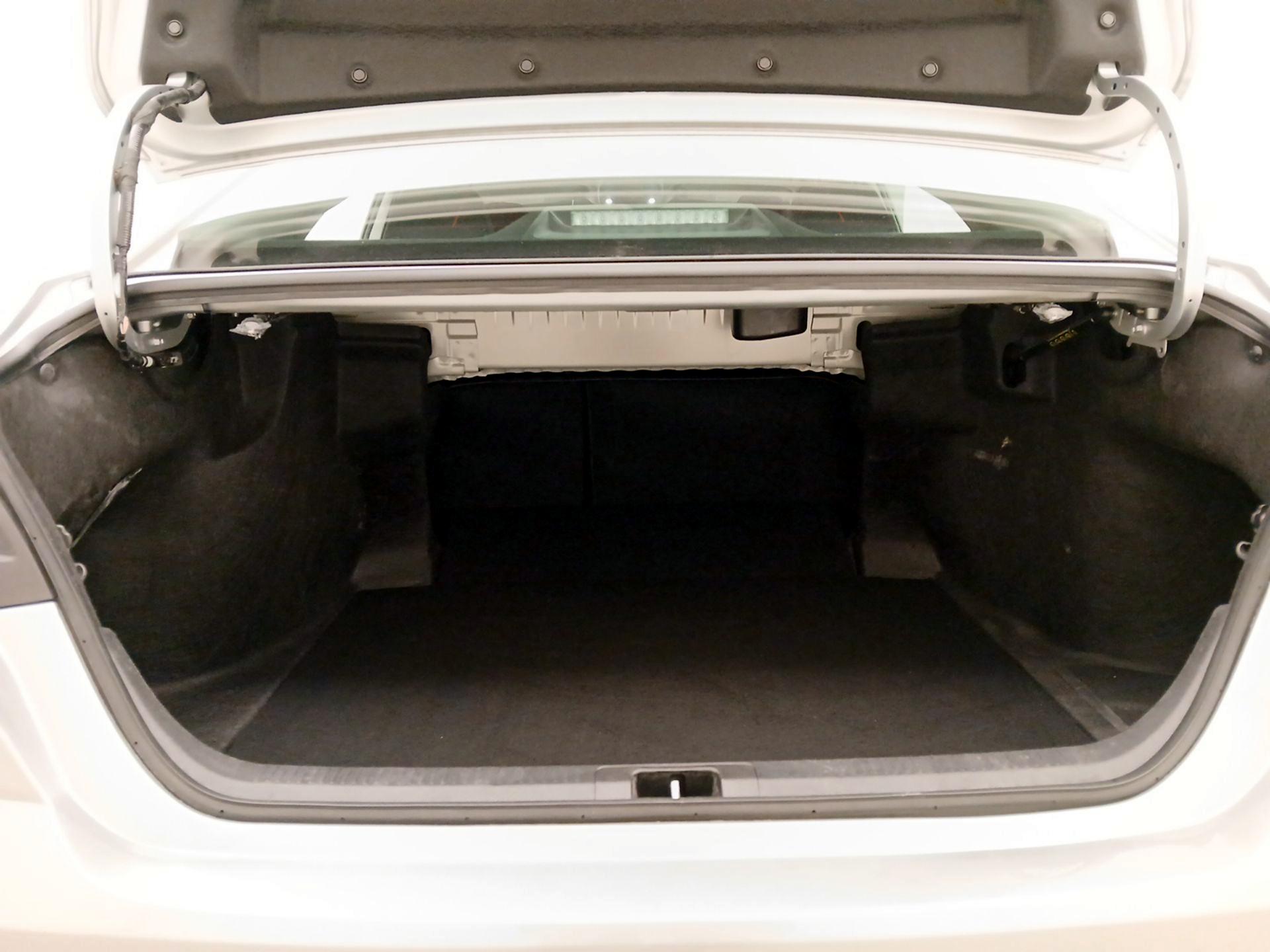 Thumbnail: 2025 Toyota Camry - 20