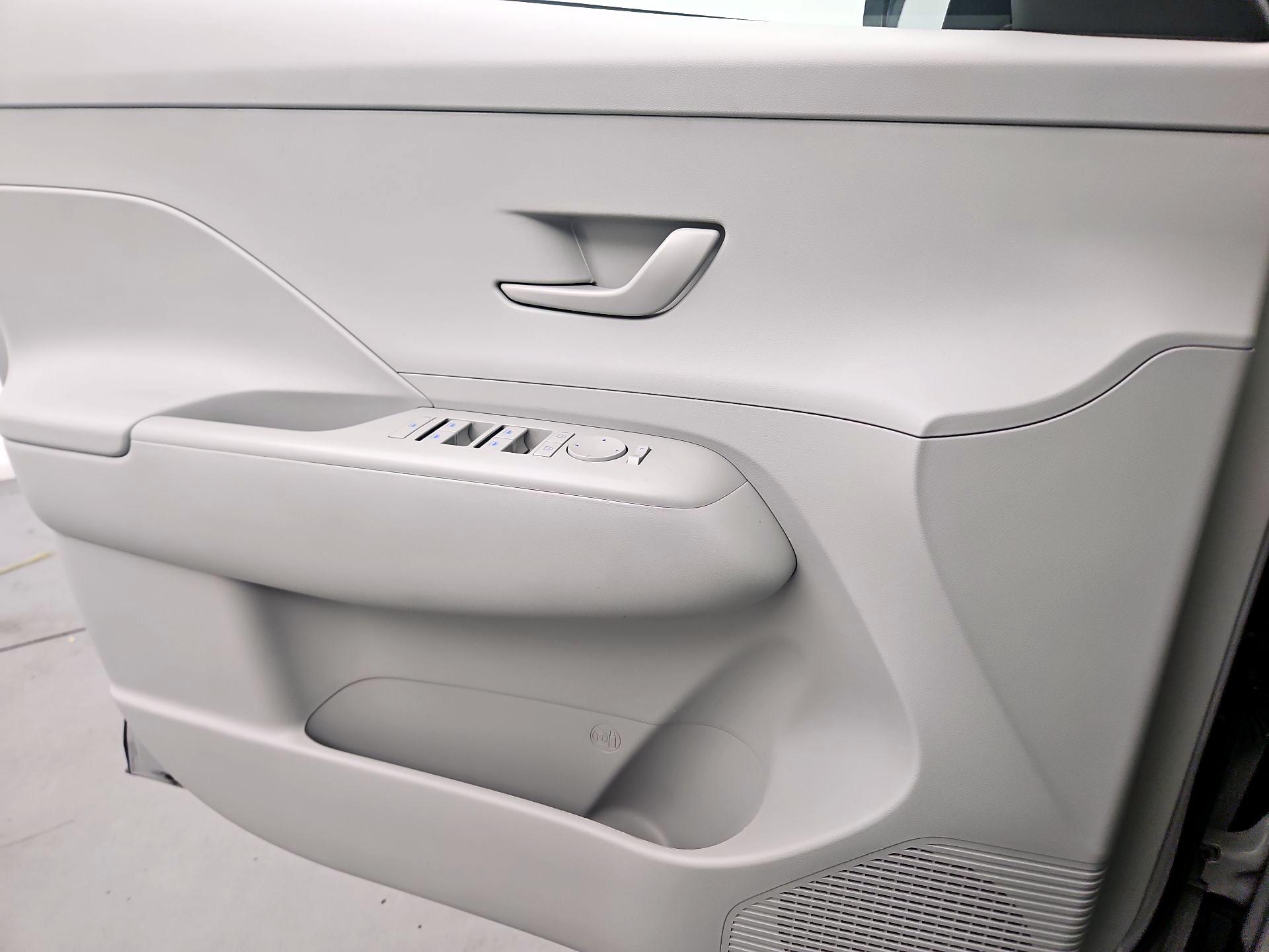 Thumbnail: 2025 Hyundai Kona - 12