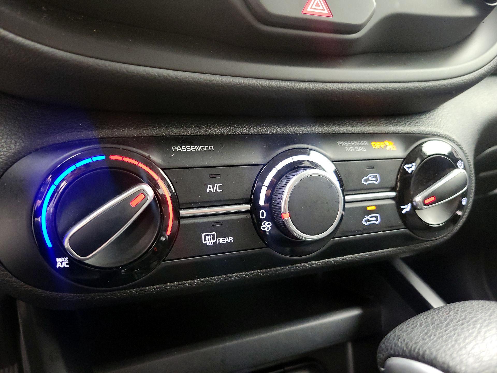 Thumbnail: 2025 Kia Soul - 16