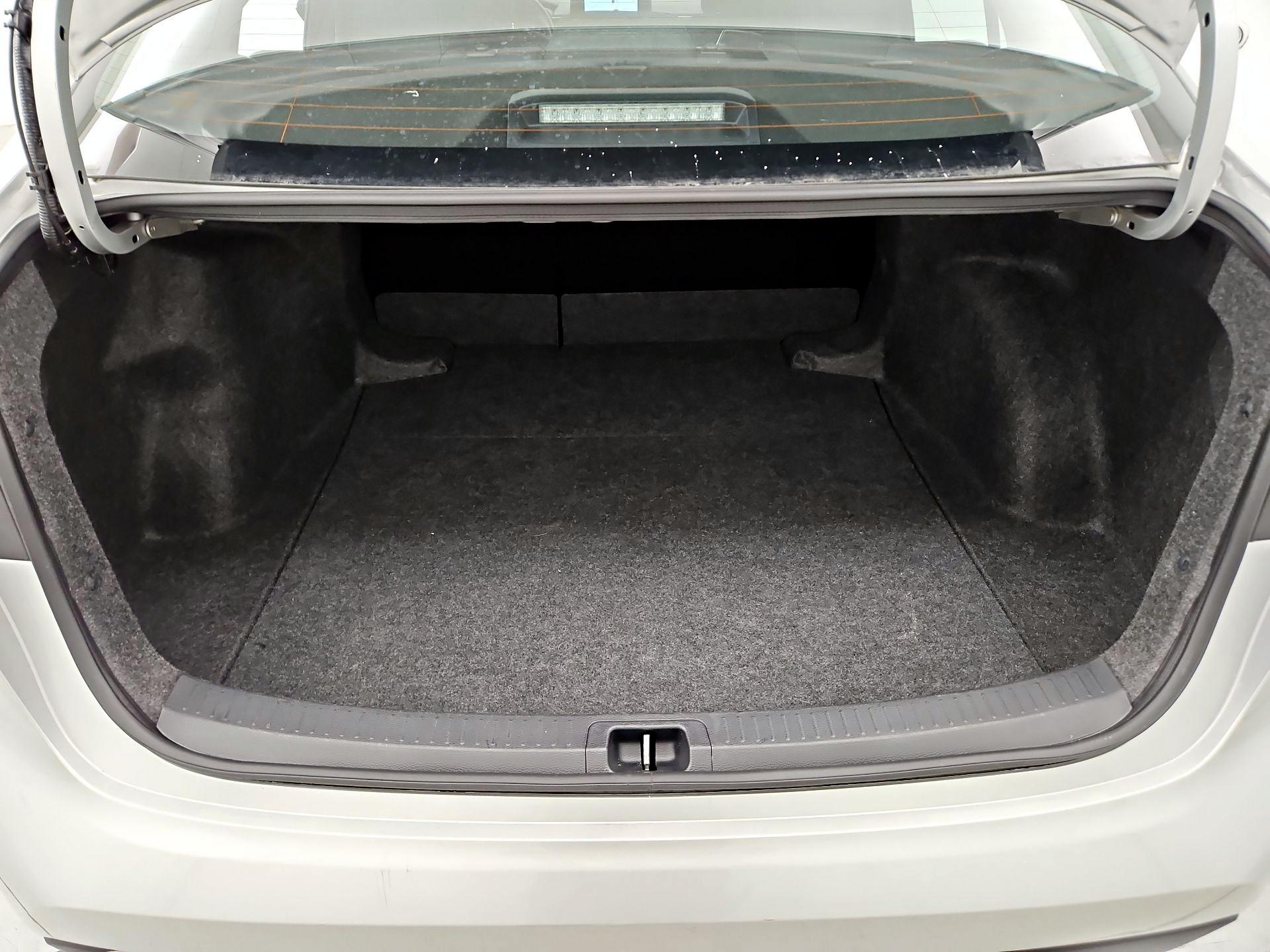 Thumbnail: 2025 Toyota Corolla - 20