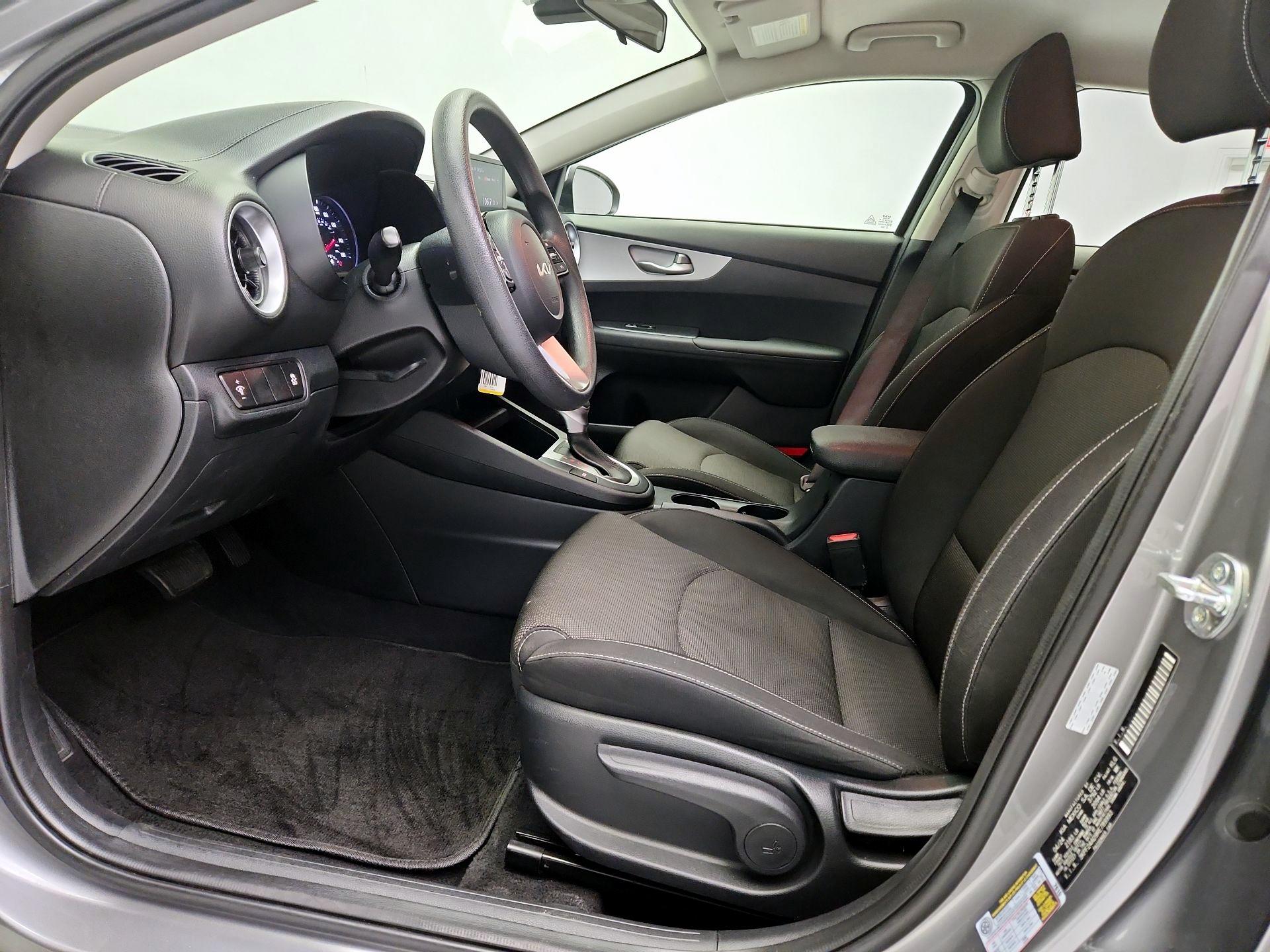 Thumbnail: 2024 Kia Forte - 11