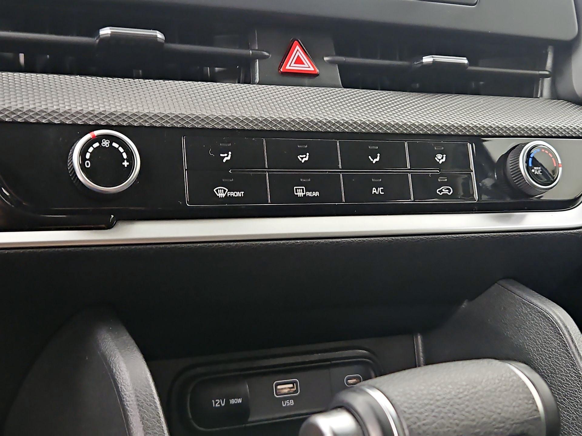 Thumbnail: 2025 Kia Sportage - 16