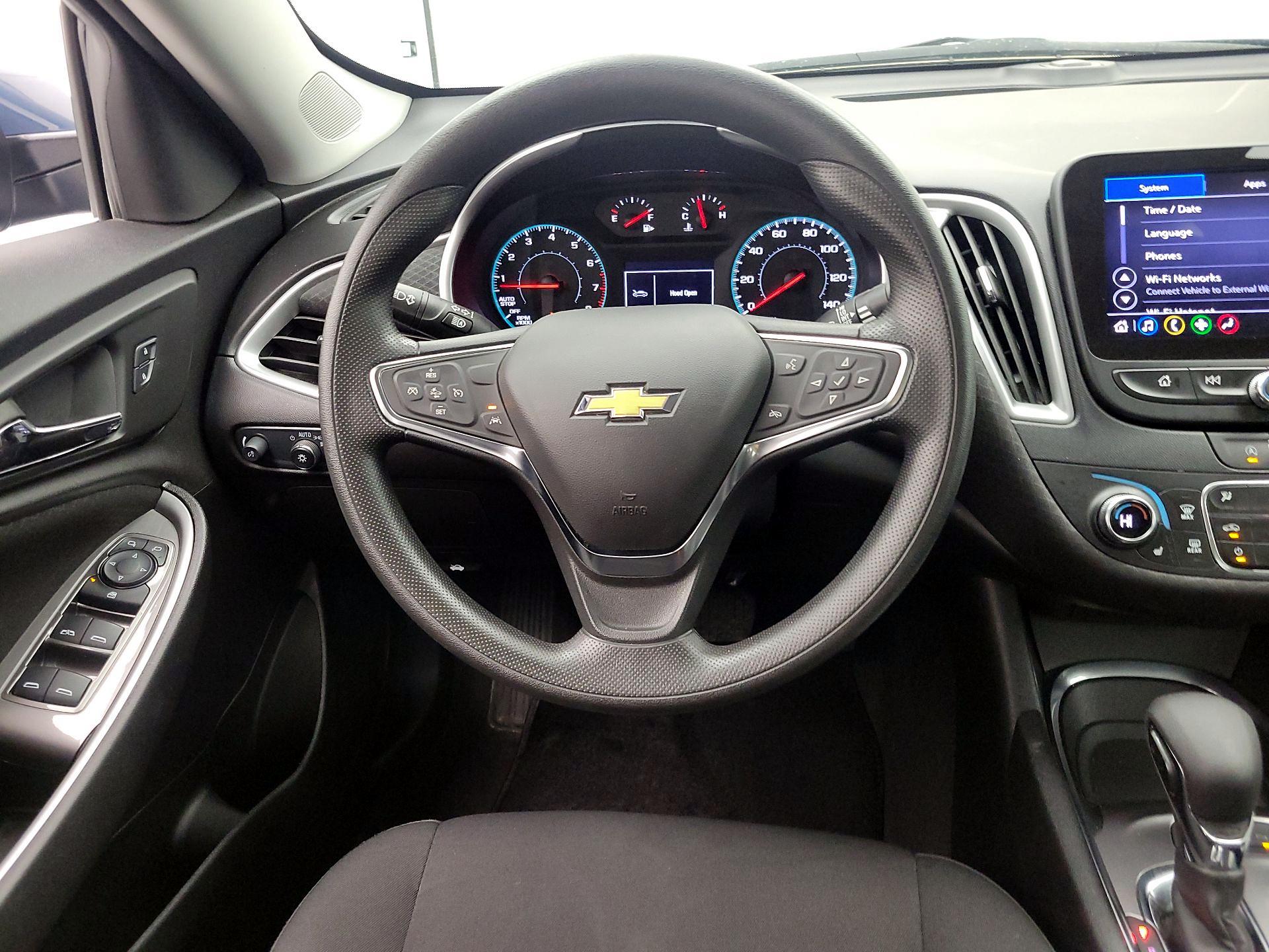 Thumbnail: 2024 Chevrolet Malibu - 10