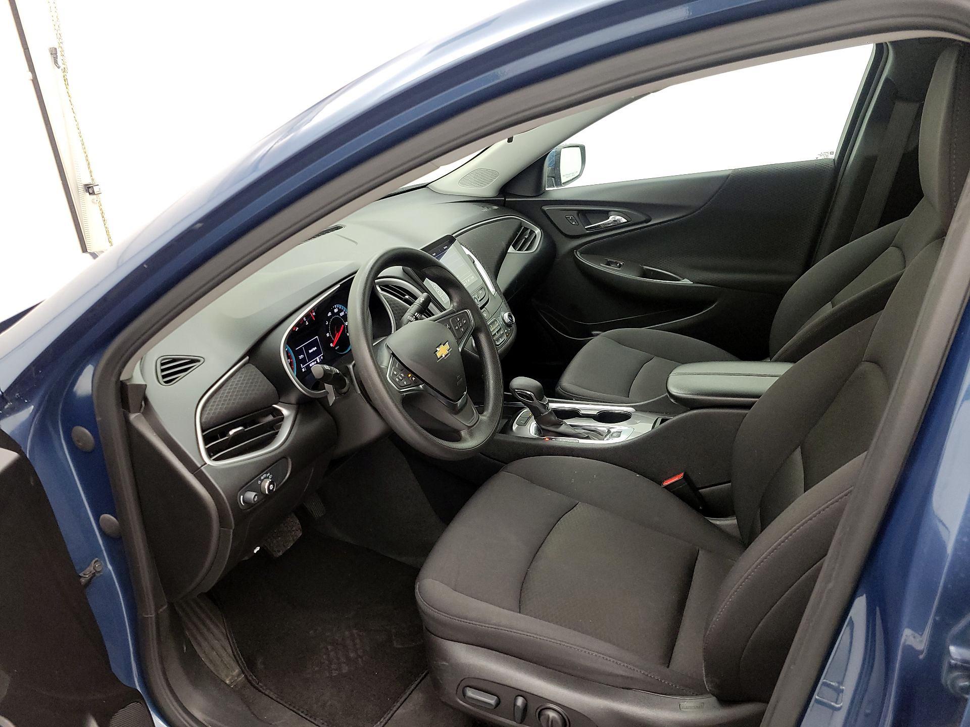 Thumbnail: 2024 Chevrolet Malibu - 11