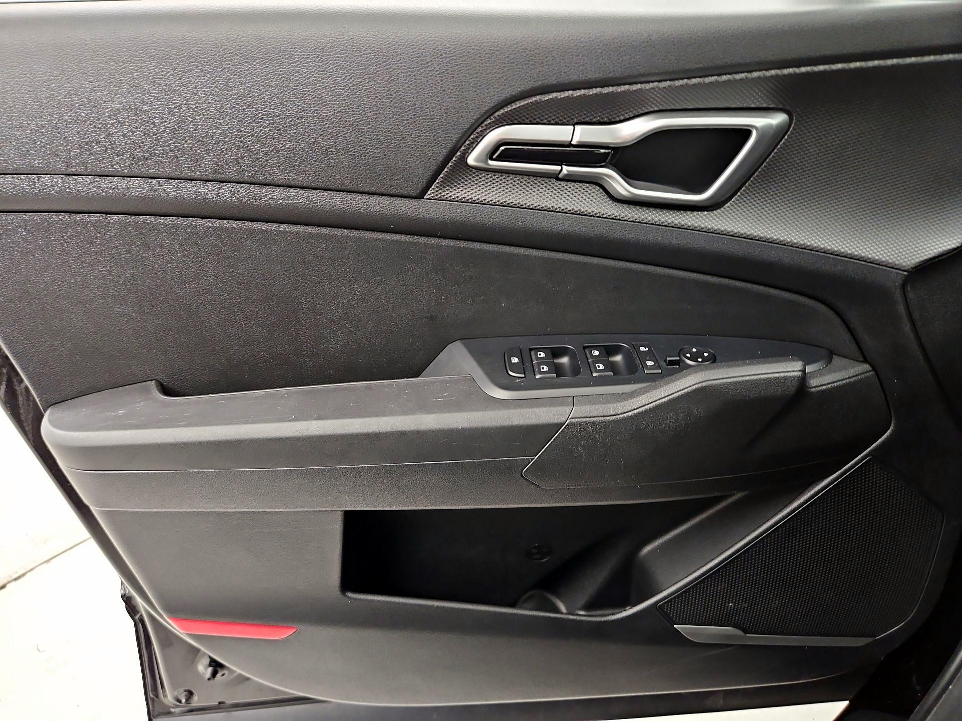 Thumbnail: 2025 Kia Sportage - 12