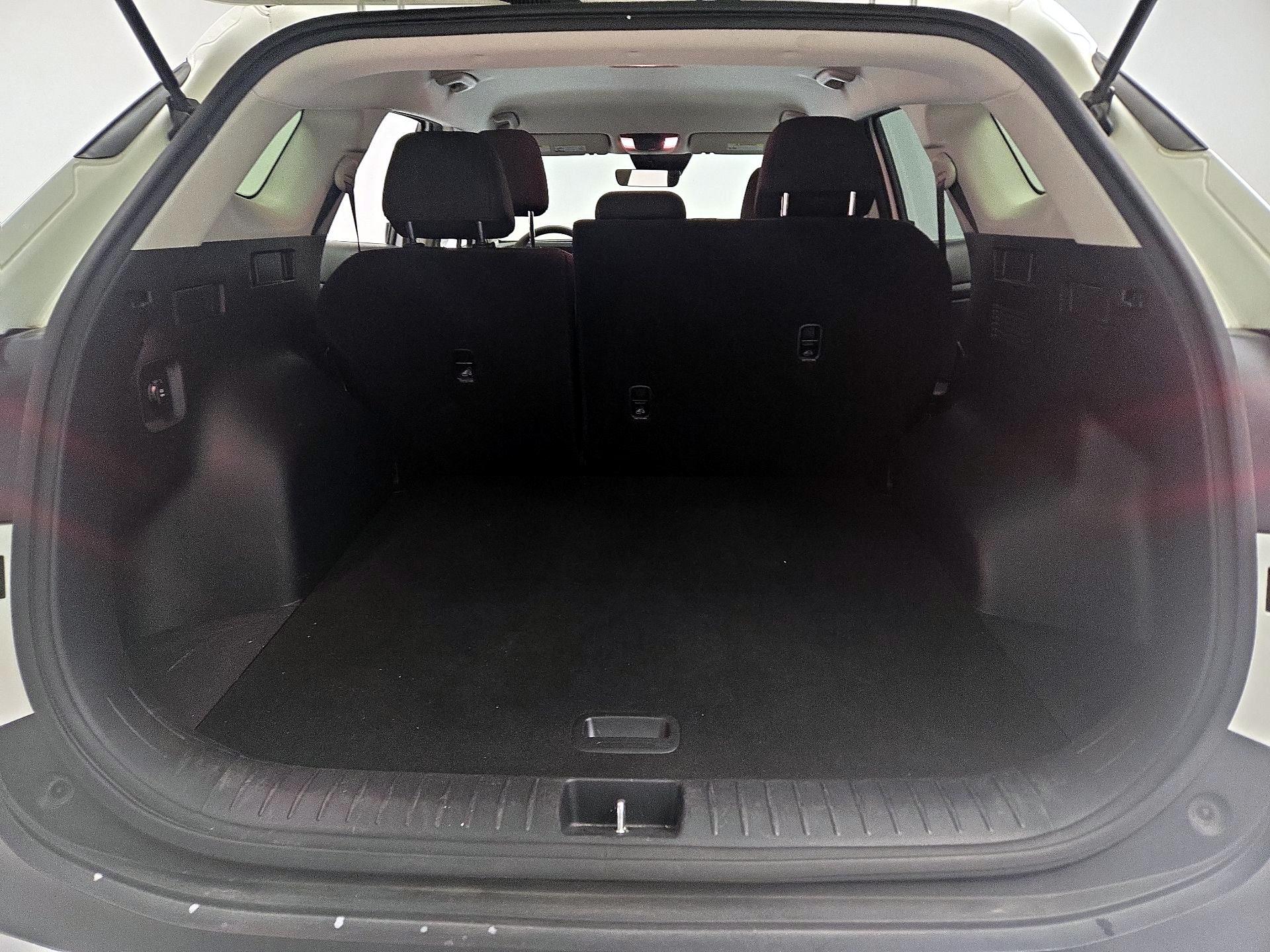 Thumbnail: 2025 Kia Sportage - 19