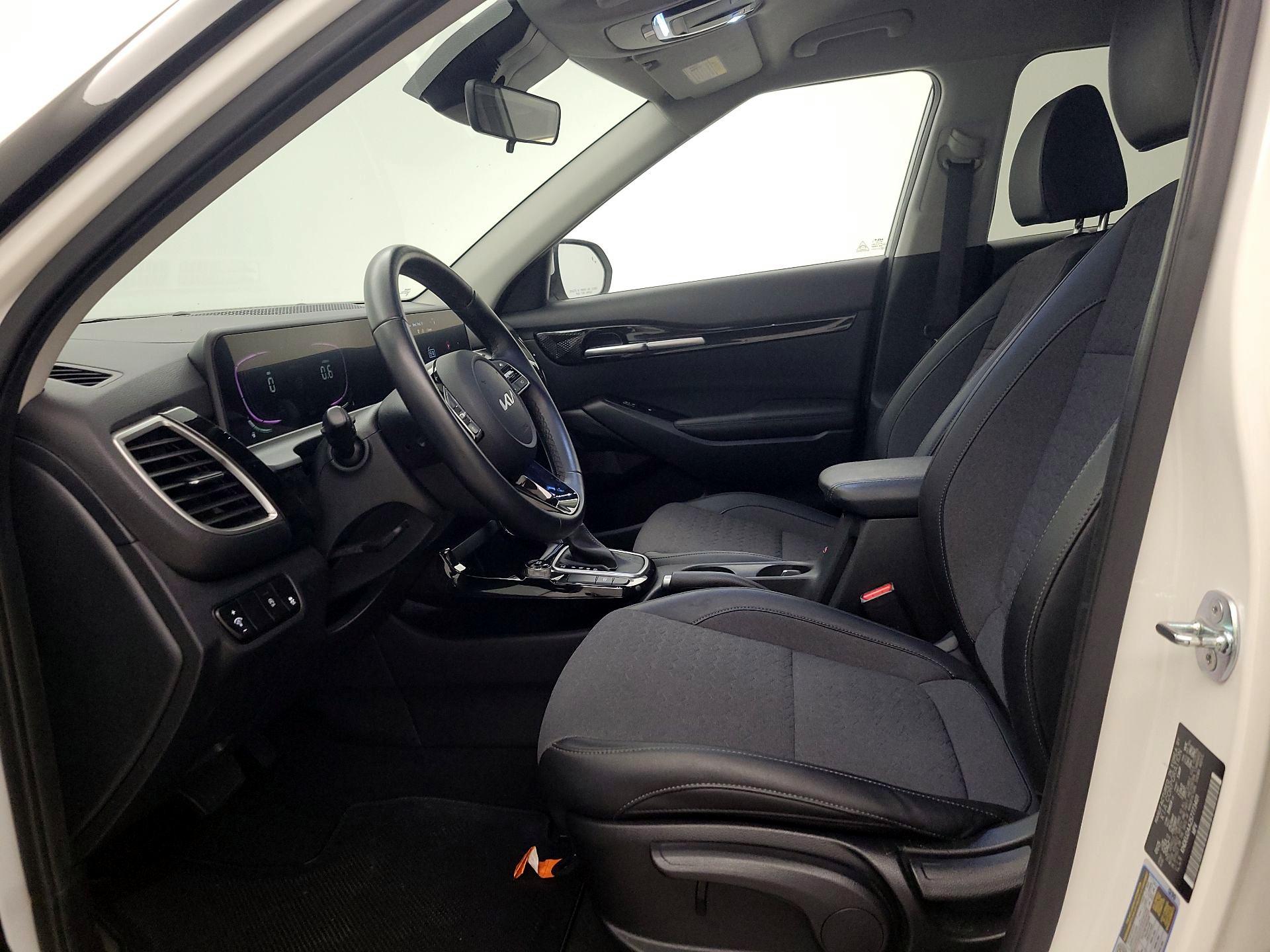 Thumbnail: 2025 Kia Seltos - 11