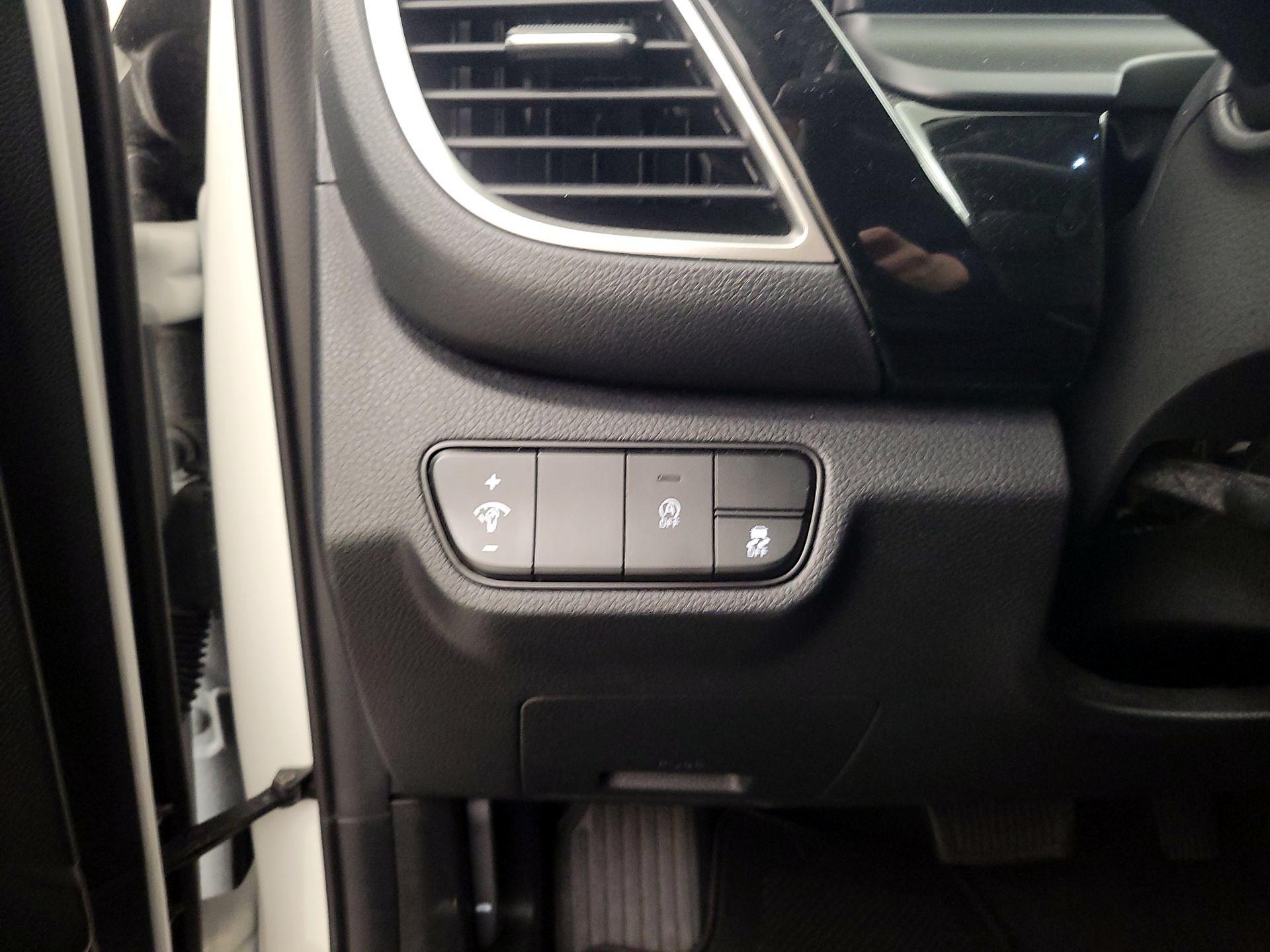 Thumbnail: 2025 Kia Seltos - 13