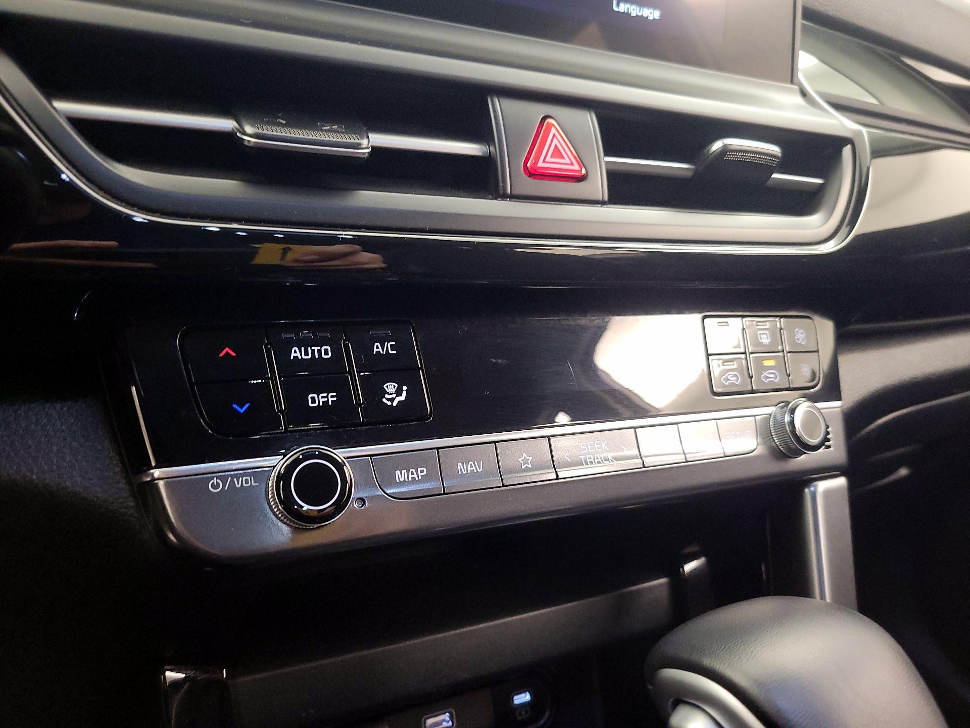 Thumbnail: 2025 Kia Seltos - 16