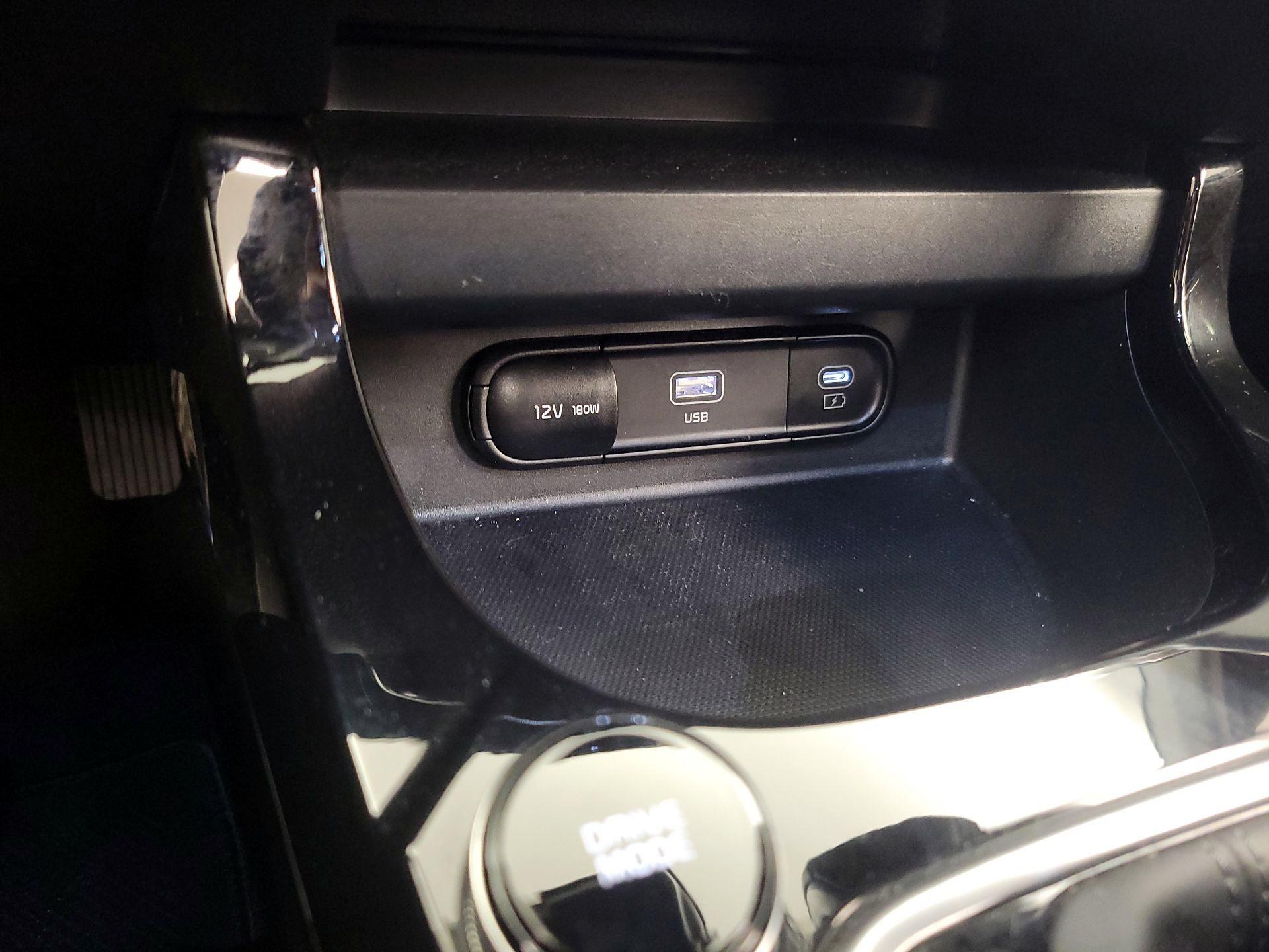 Thumbnail: 2025 Kia Seltos - 18