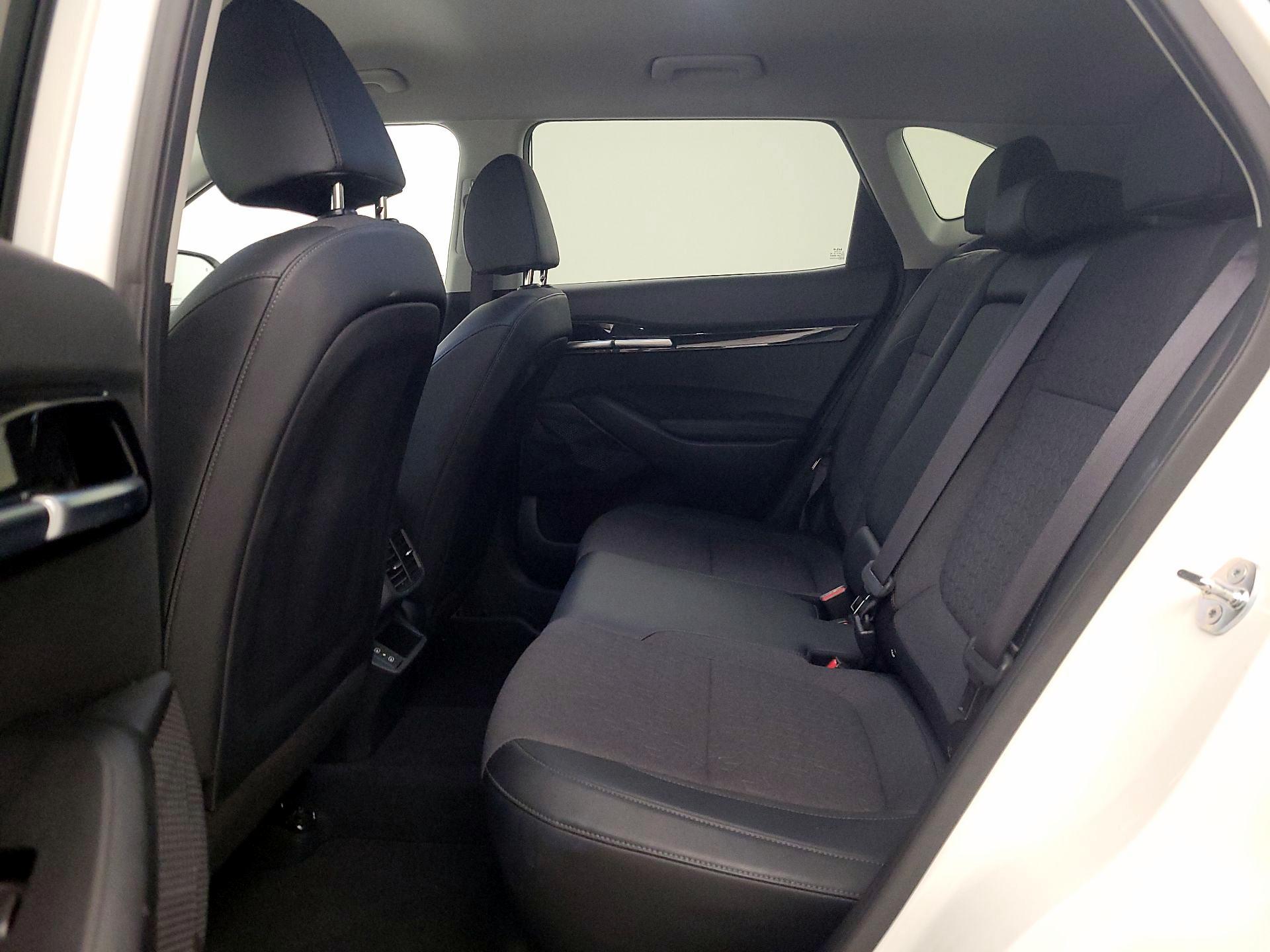 Thumbnail: 2025 Kia Seltos - 19