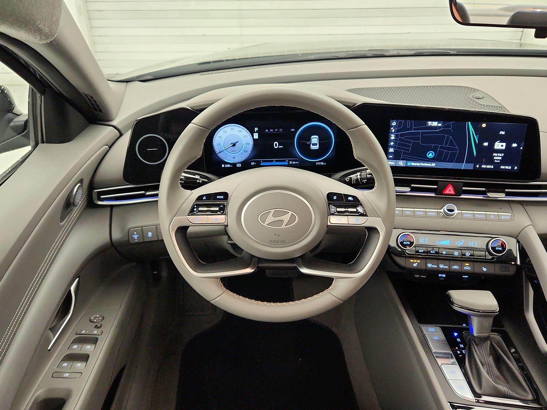 Thumbnail: 2025 Hyundai Elantra - 10