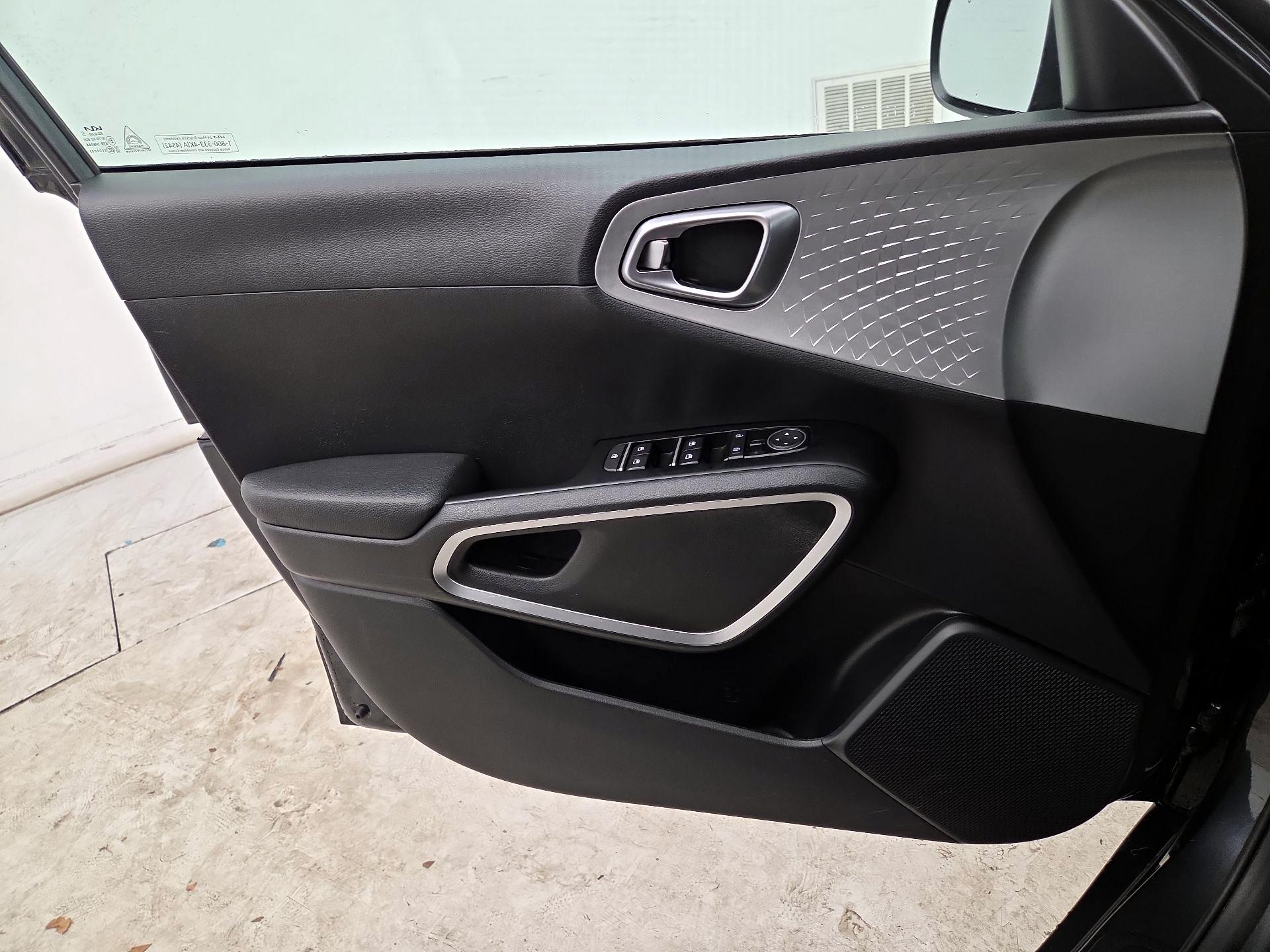 Thumbnail: 2025 Kia Soul - 12