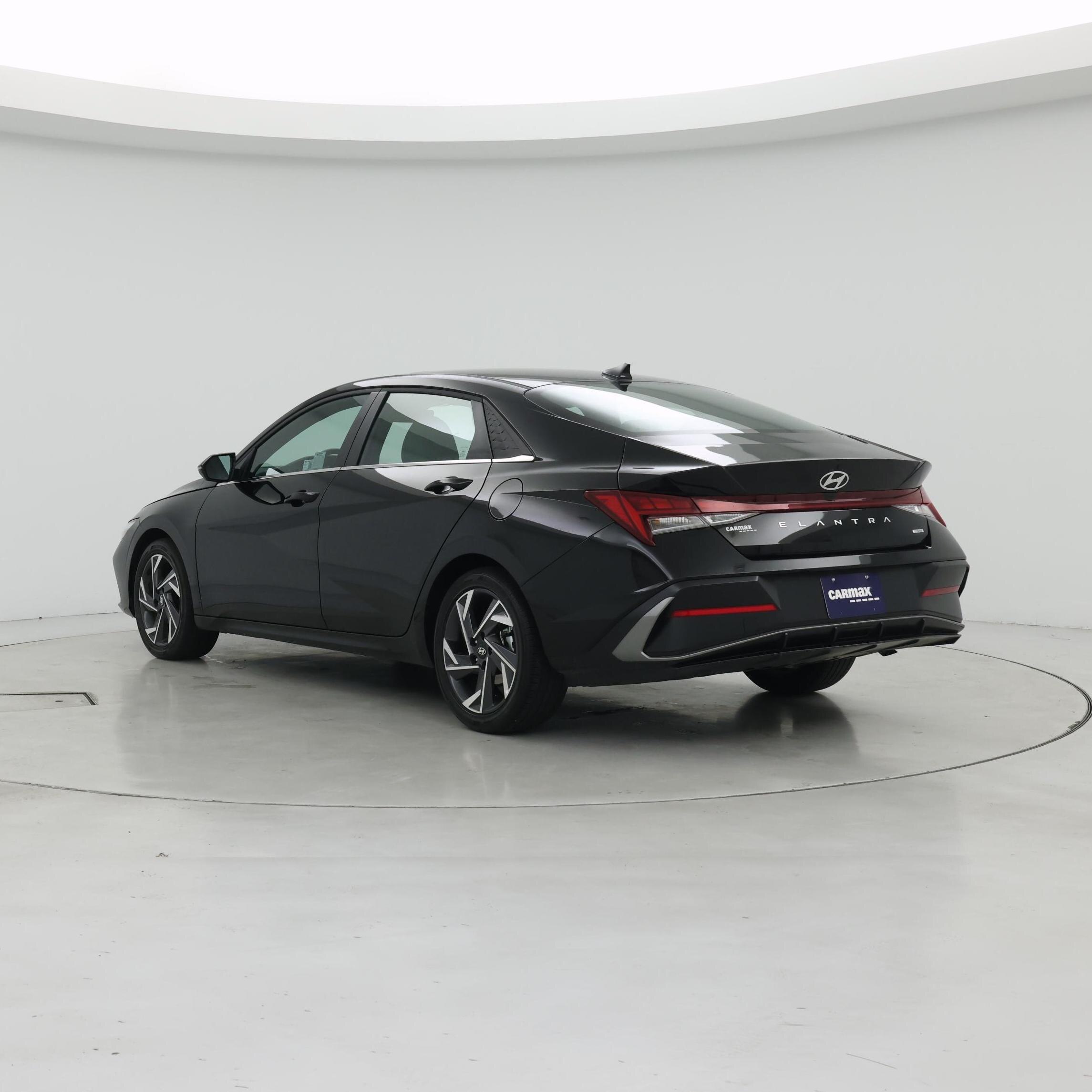 Thumbnail: 2025 Hyundai Elantra - 2