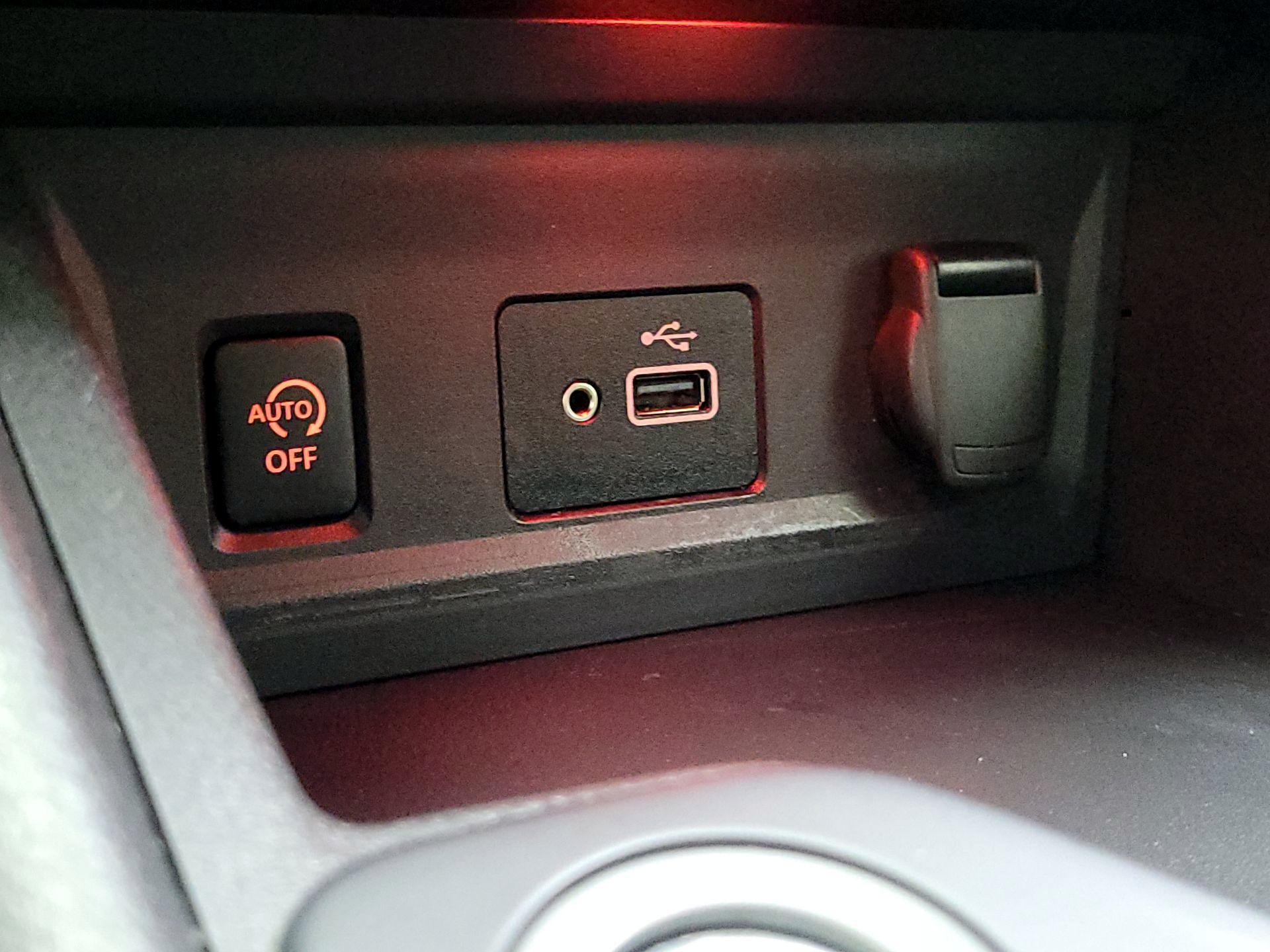 Thumbnail: 2025 Nissan Sentra - 16