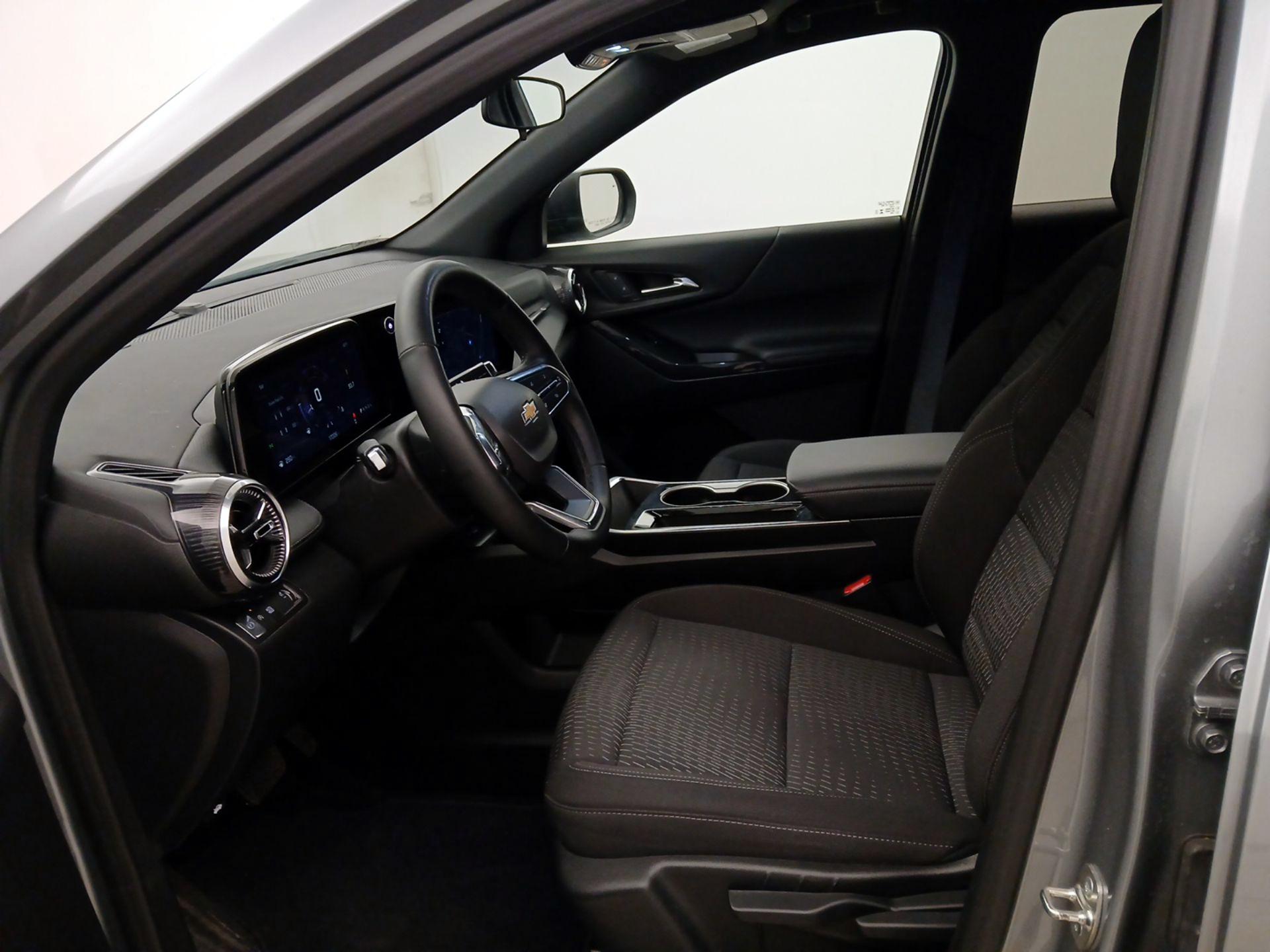 Thumbnail: 2025 Chevrolet Equinox - 11