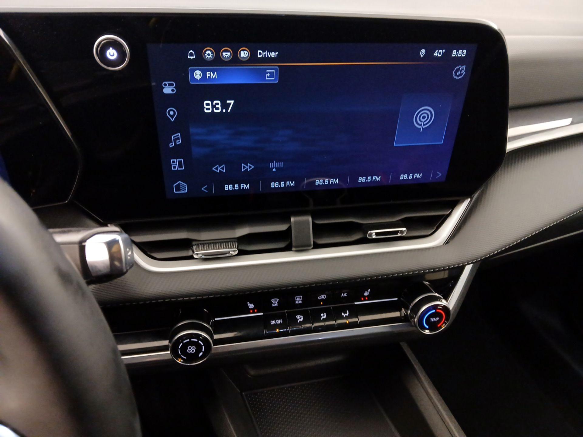 Thumbnail: 2025 Chevrolet Equinox - 16