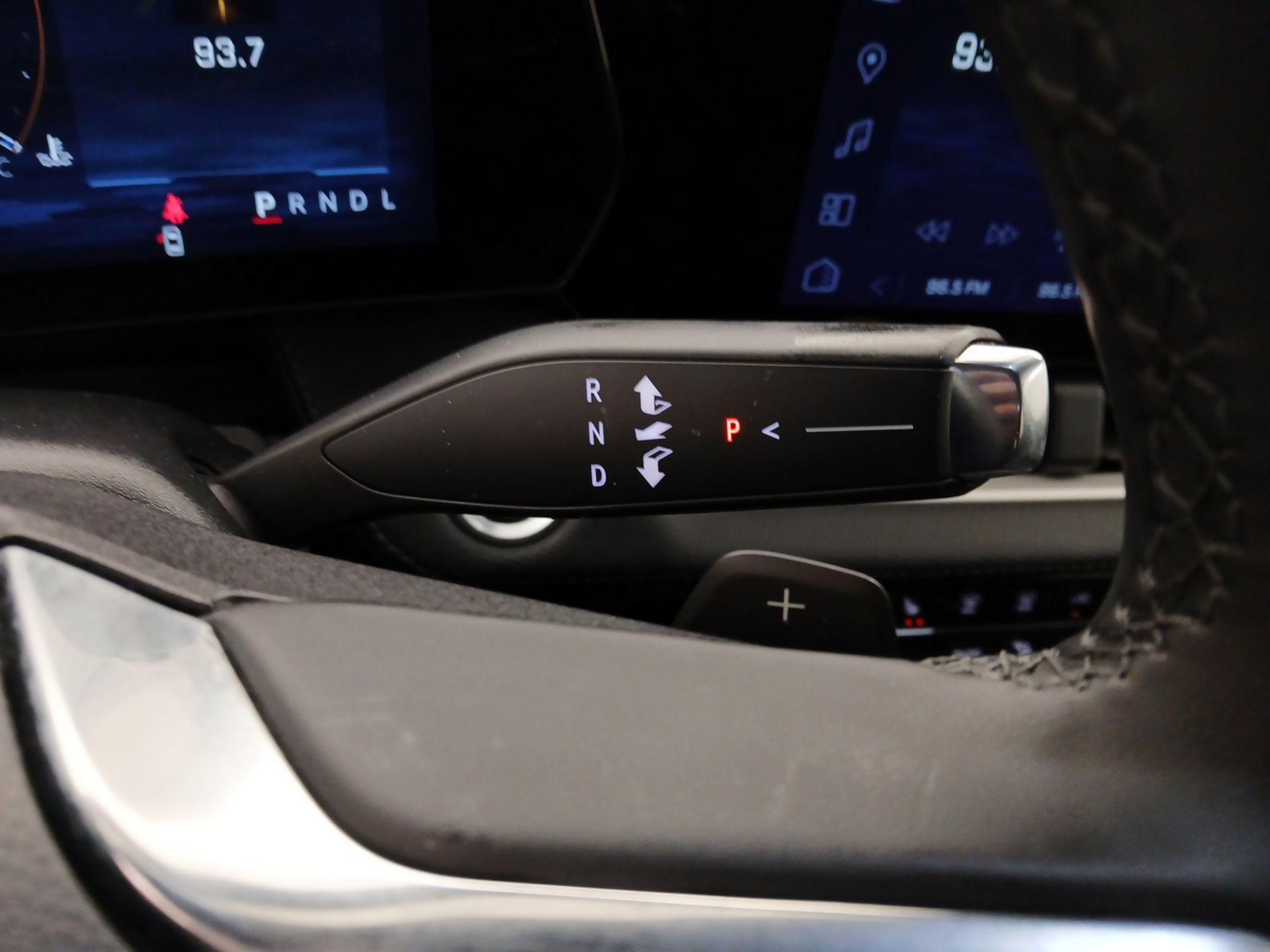 Thumbnail: 2025 Chevrolet Equinox - 18