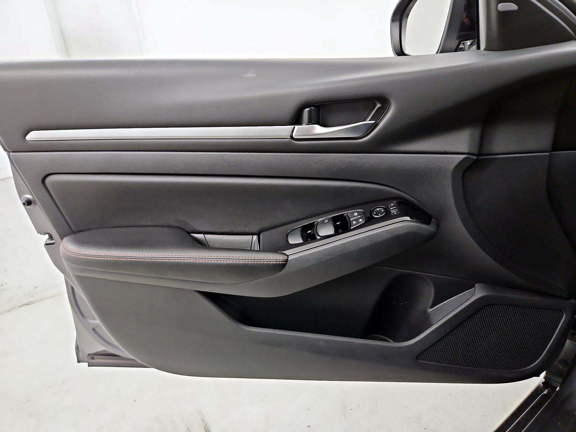 Thumbnail: 2025 Nissan Altima - 12